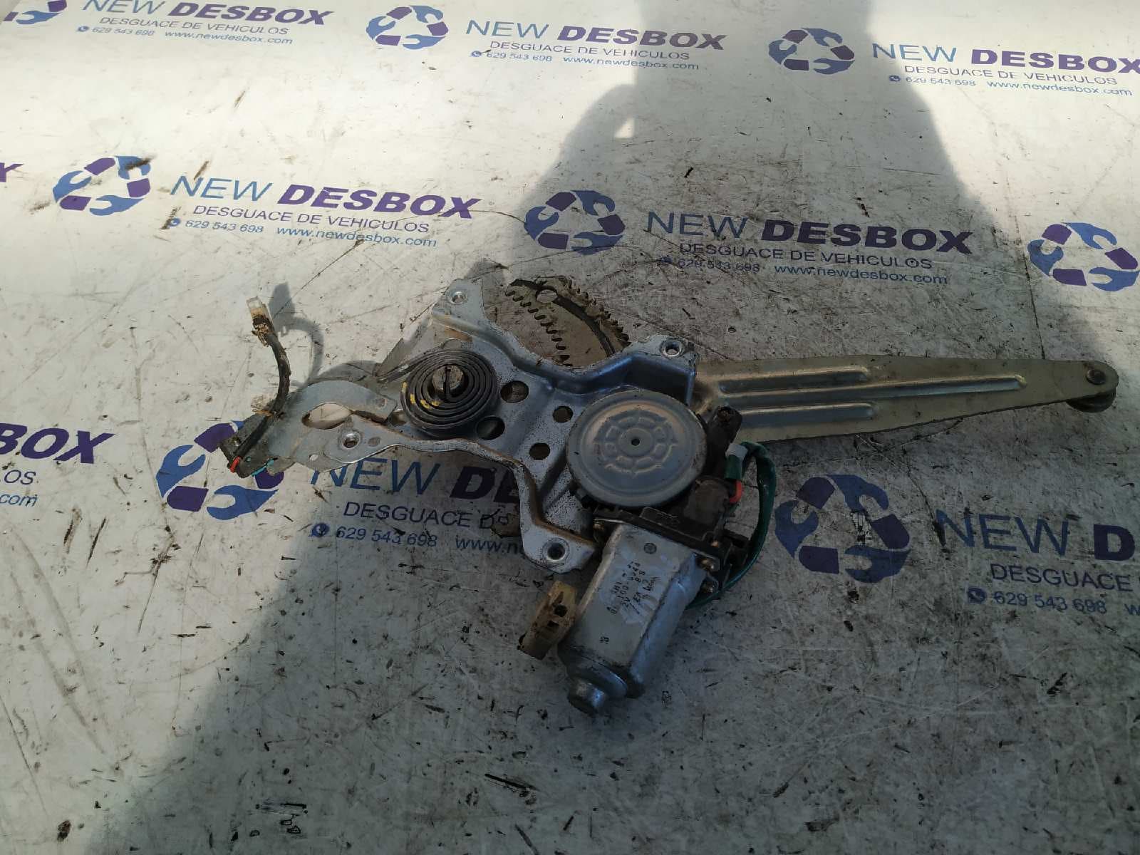 Recambio de ELEVALUNAS TRASERO DERECHO para MITSUBISHI L 200 (K34T) 2.5 Turbodiesel 4D56 referencia OEM IAM 0621008544 - ROJO