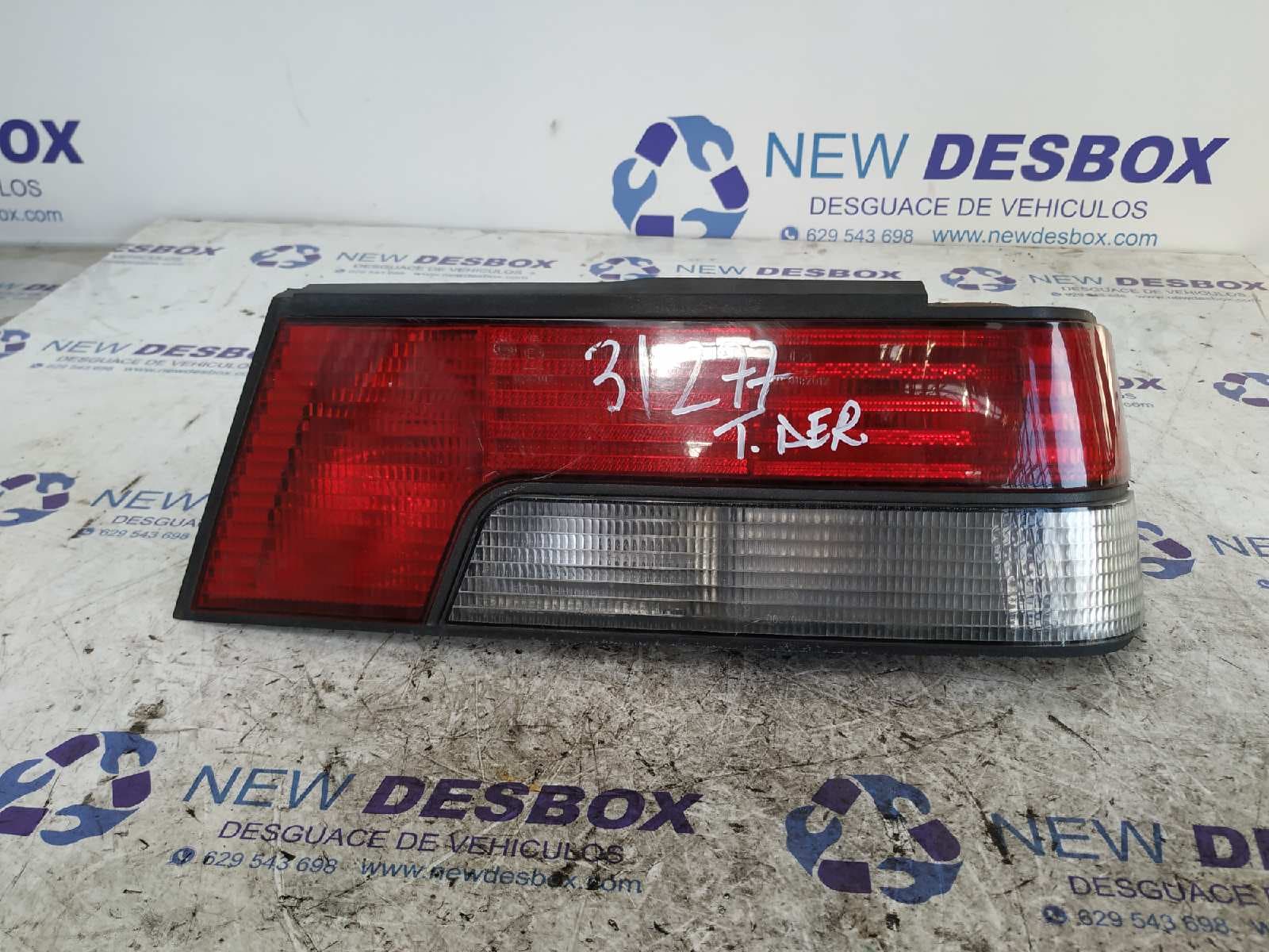 Recambio de PILOTO TRASERO DERECHO para PEUGEOT 405 BERLINA 1.9 16V D6A referencia OEM IAM 6751226 - AZUL