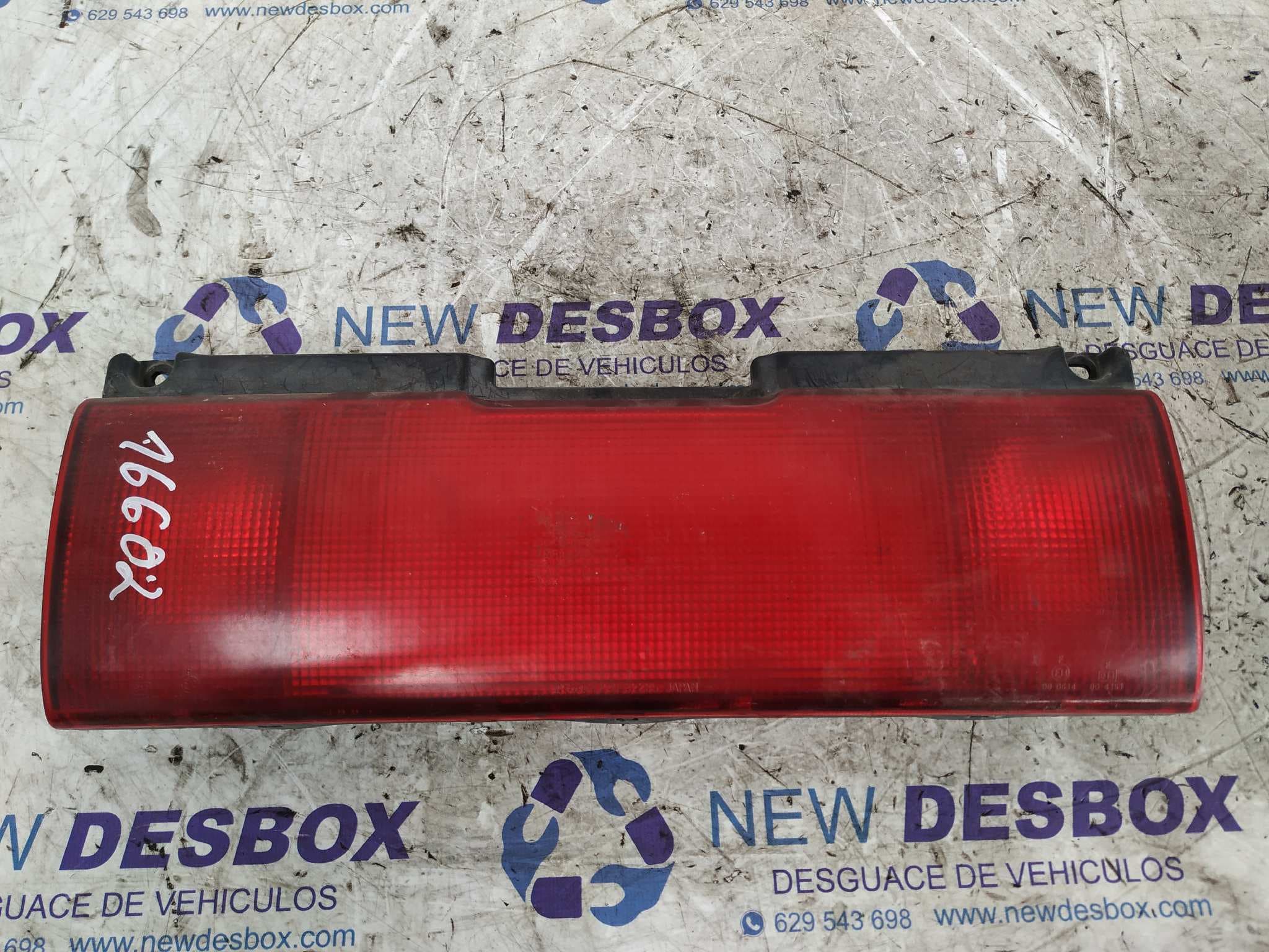 Recambio de LUZ CENTRAL DE FRENO para SUZUKI SWIFT BERLINA (MZ) 1.3 16V CAT referencia OEM IAM 23632285 - ROJO