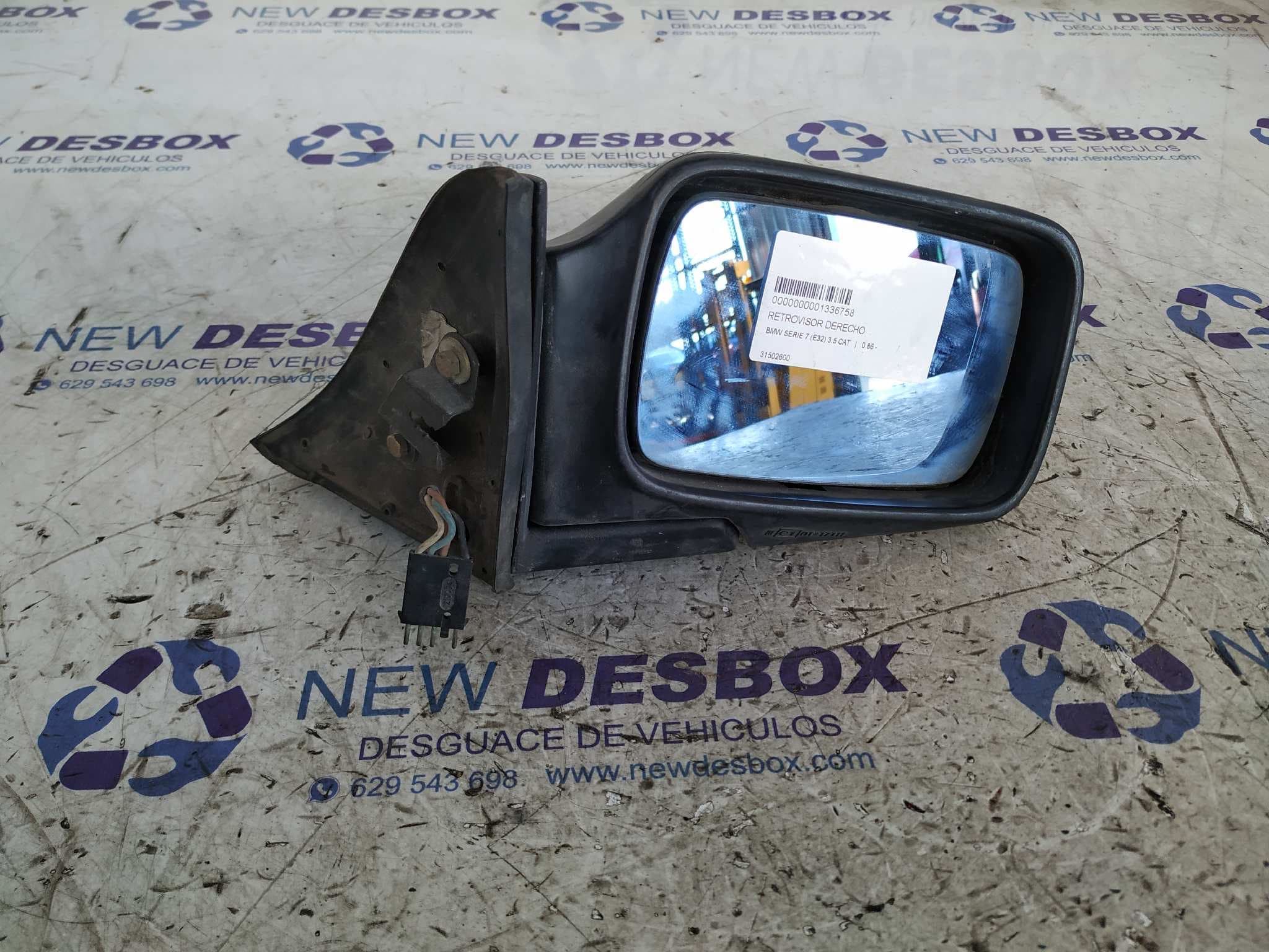Recambio de RETROVISOR DERECHO para BMW SERIE 7 (E32) referencia OEM IAM 31502600