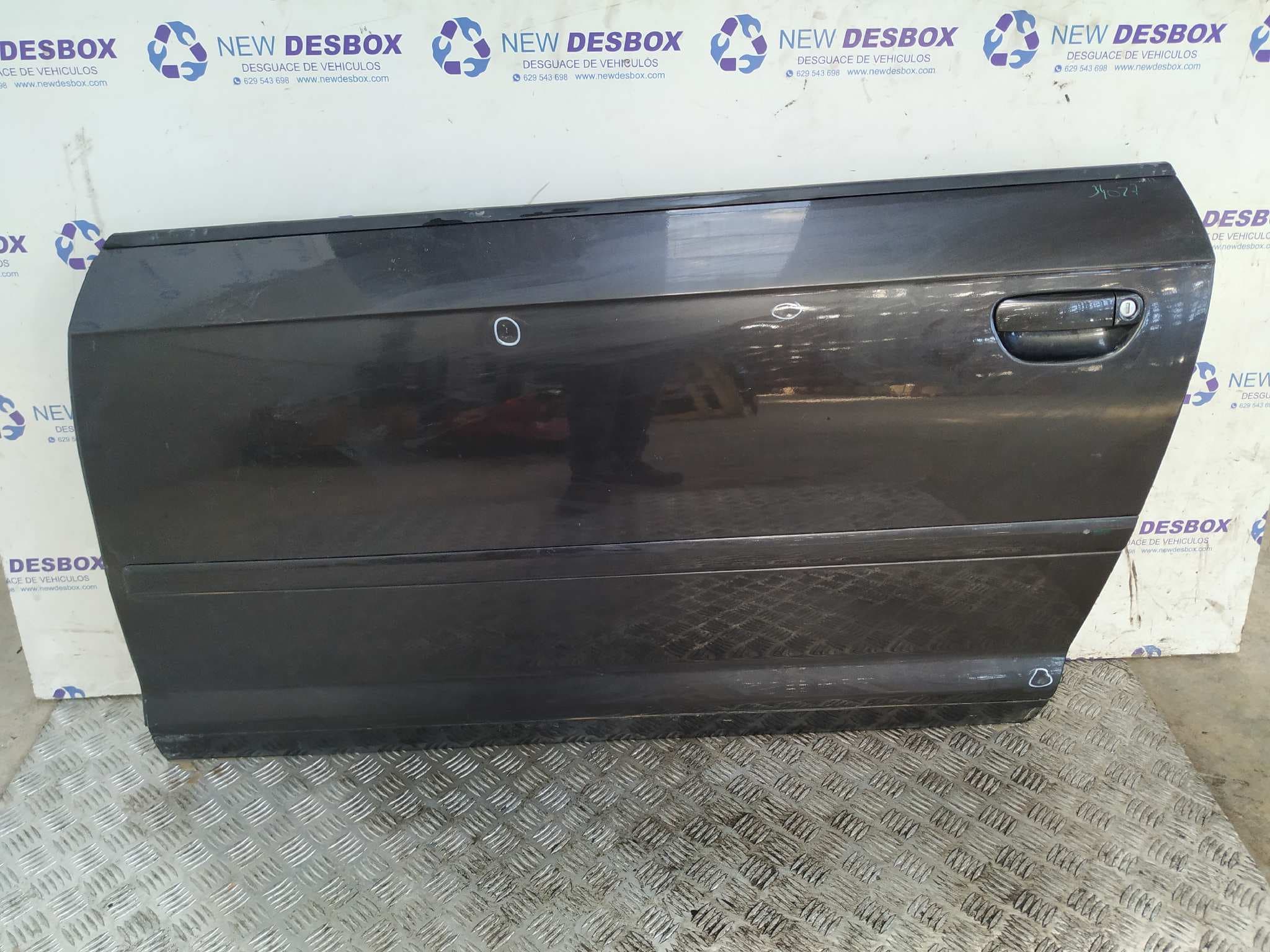 Recambio de PUERTA DELANTERA IZQUIERDA para AUDI A3 (8P) BKD referencia OEM IAM 8P3831051D - NEGRO