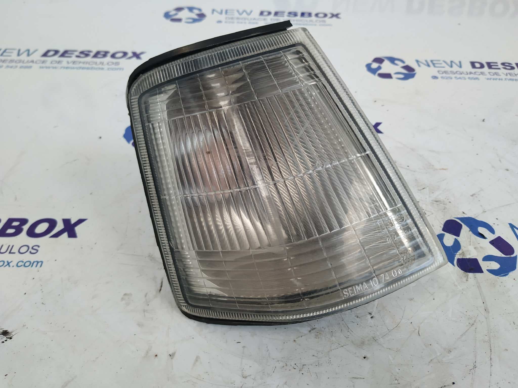 Recambio de PILOTO DELANTERO DERECHO para PEUGEOT 309 1.9 D9A referencia OEM IAM SEIMA 10740 - BLANCO