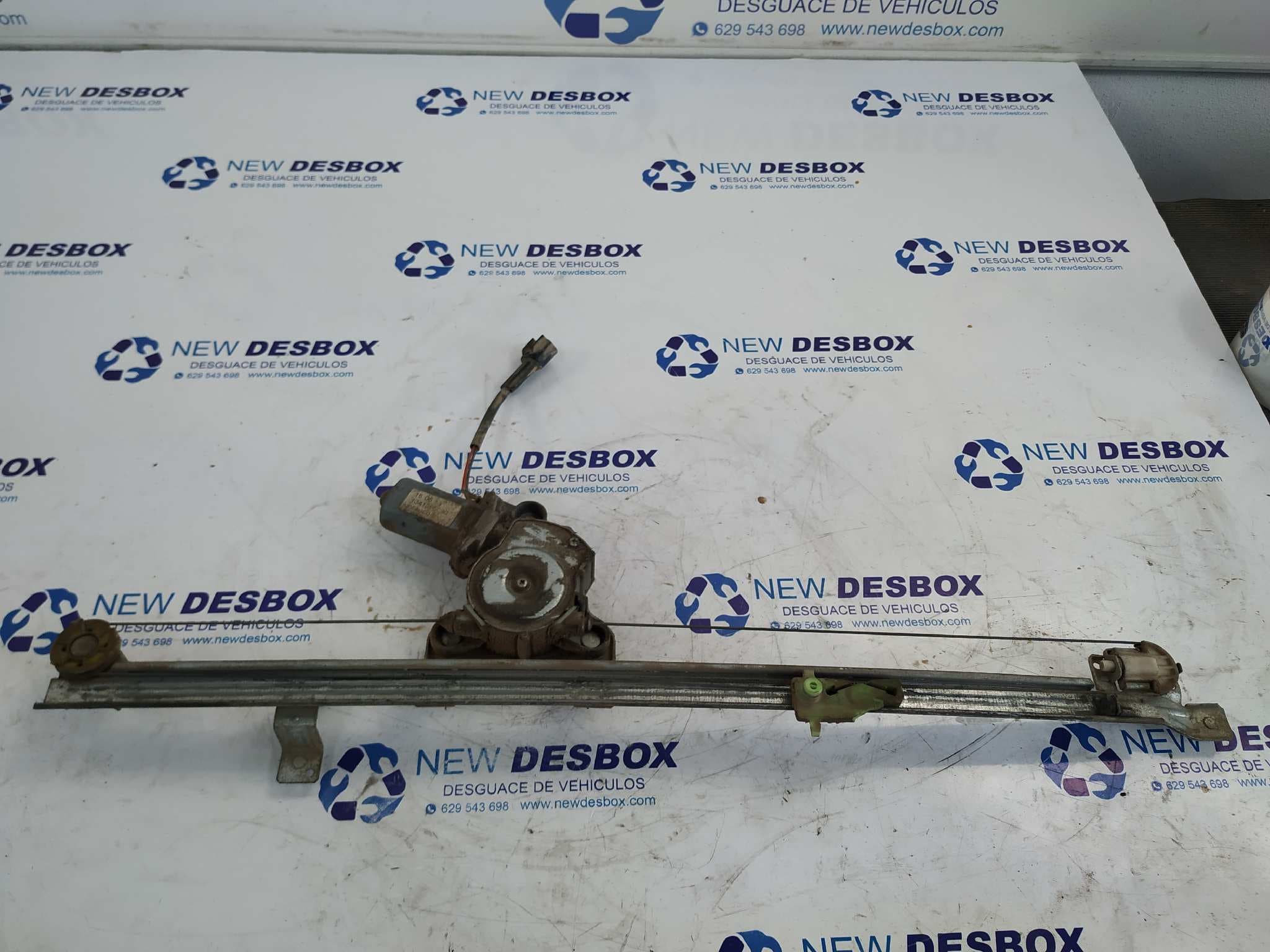 Recambio de ELEVALUNAS DELANTERO DERECHO para PEUGEOT BOXER CAJA CERRADA (RS2850)(290/330)('02->) 2.0 HDI CAT RHV referencia OEM IAM - BLANCO