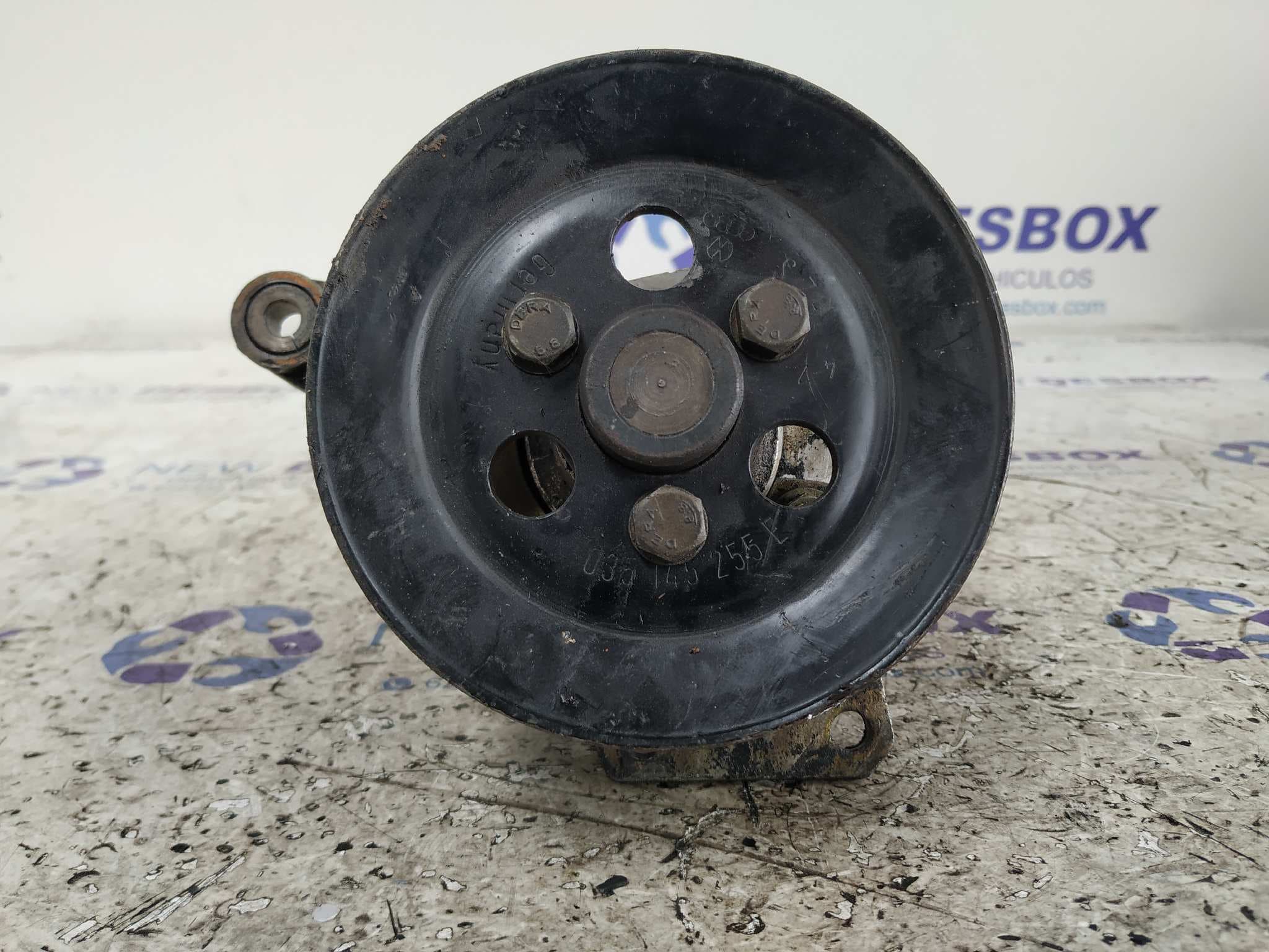 Recambio de BOMBA DIRECCION para VOLKSWAGEN SANTANA (327) CY referencia OEM IAM