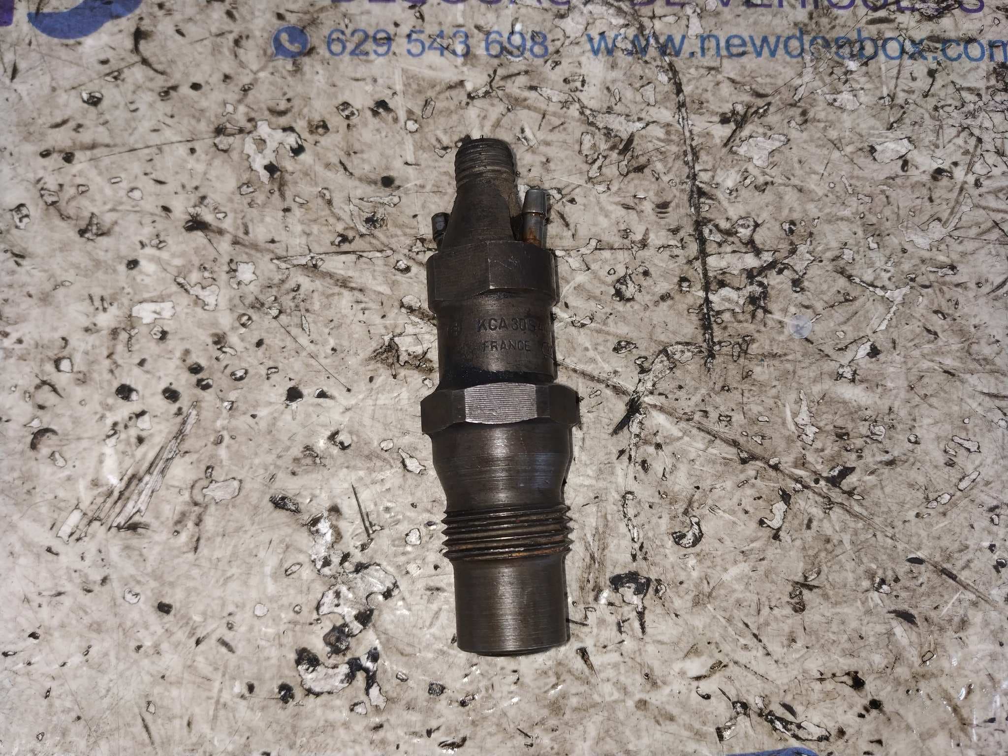 Recambio de INYECTOR para VOLKSWAGEN T4 CAJA ABIERTA/DOBLE CABINA (MOD. 1991) 1X referencia OEM IAM 068130202