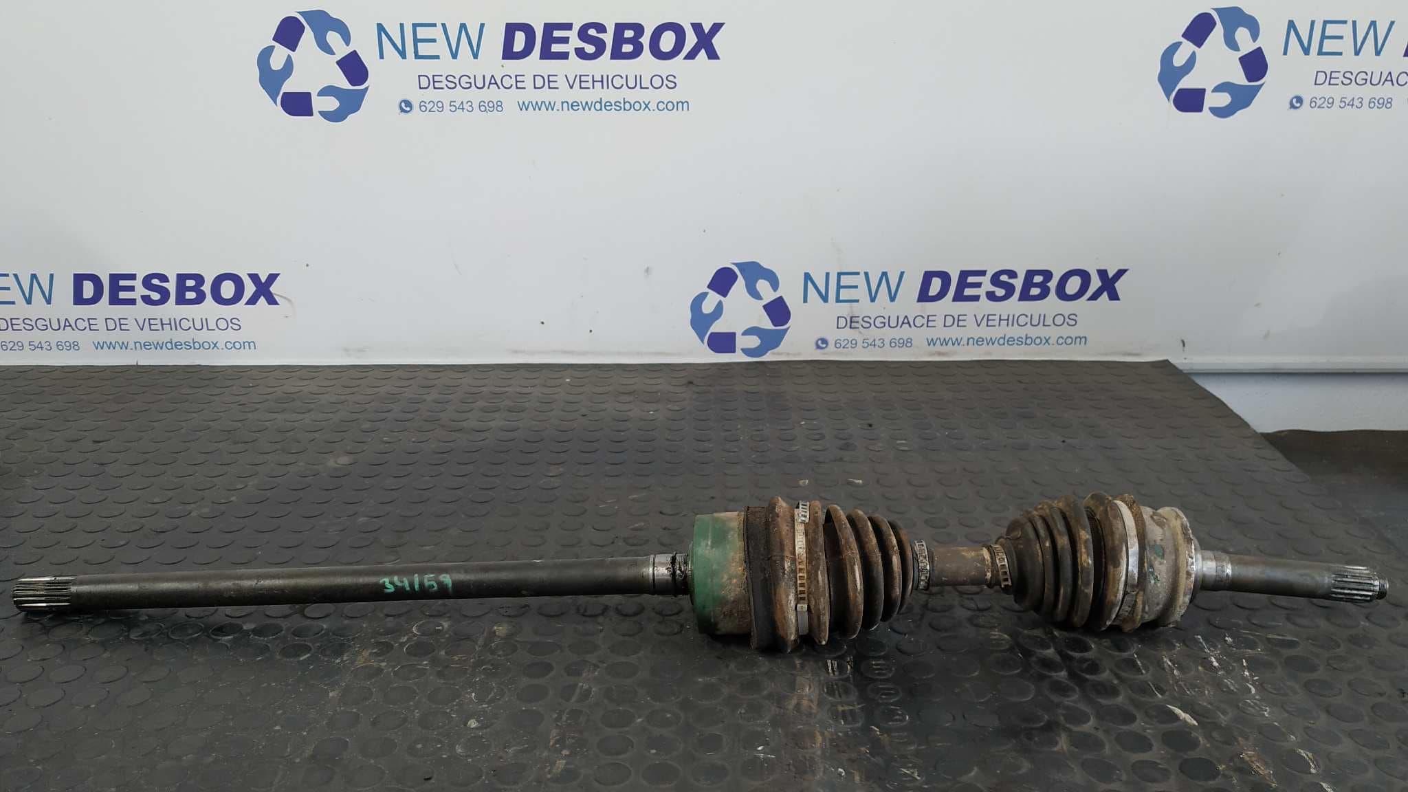 Recambio de TRANSMISION DELANTERA DERECHA para OPEL FRONTERA A 28TDI4JB1T referencia OEM IAM 374518 - VERDE