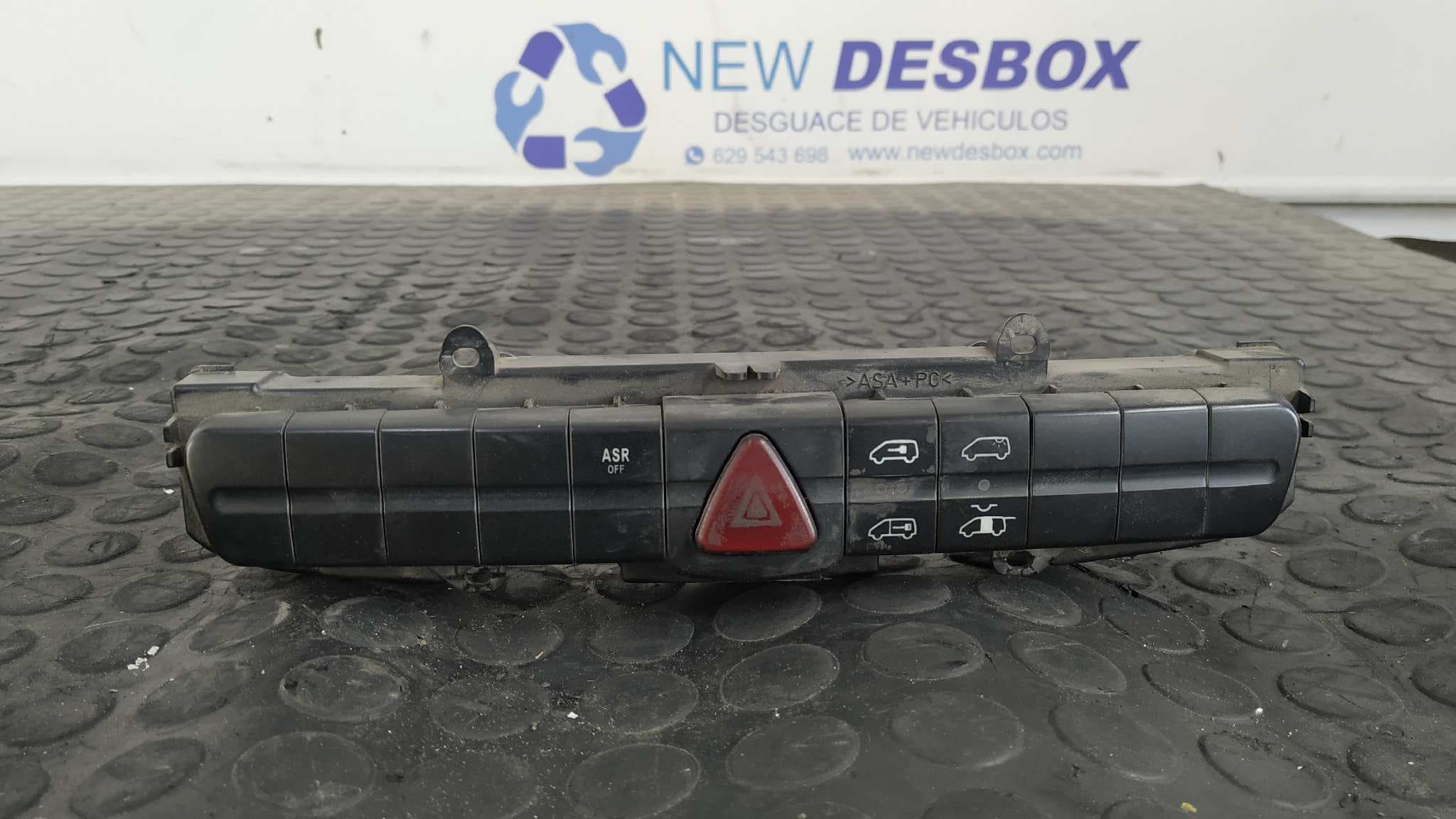 Recambio de WARNING para MERCEDES-BENZ VITO CAJA CERRADA 6.03 -> 109 CDI Compacto (639.601) 646983 referencia OEM IAM 6395453407 - BLANCO