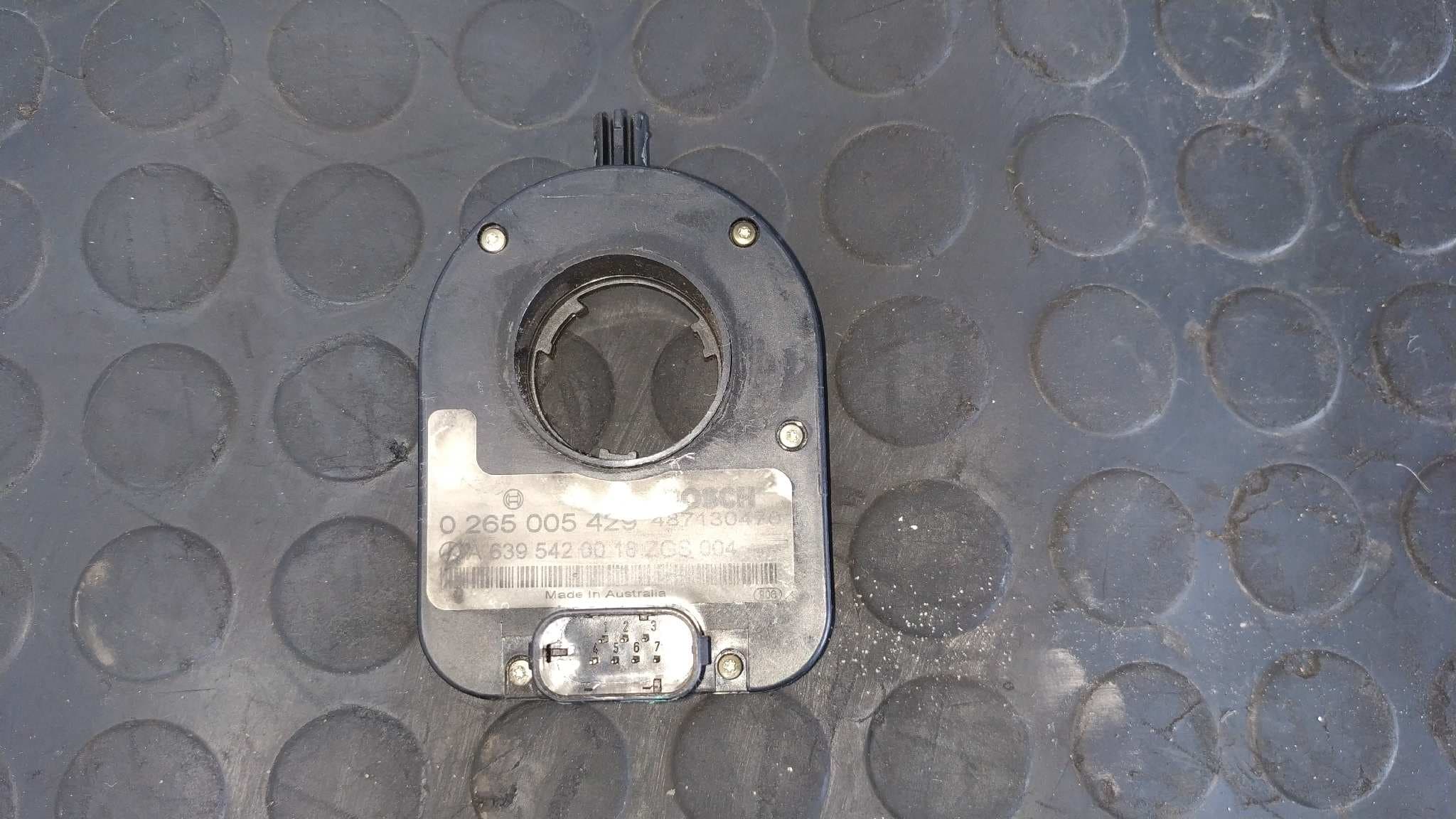 Recambio de SENSOR para MERCEDES-BENZ VITO CAJA CERRADA 6.03 -> 109 CDI Compacto (639.601) 646983 referencia OEM IAM A6395420018 - BLANCO