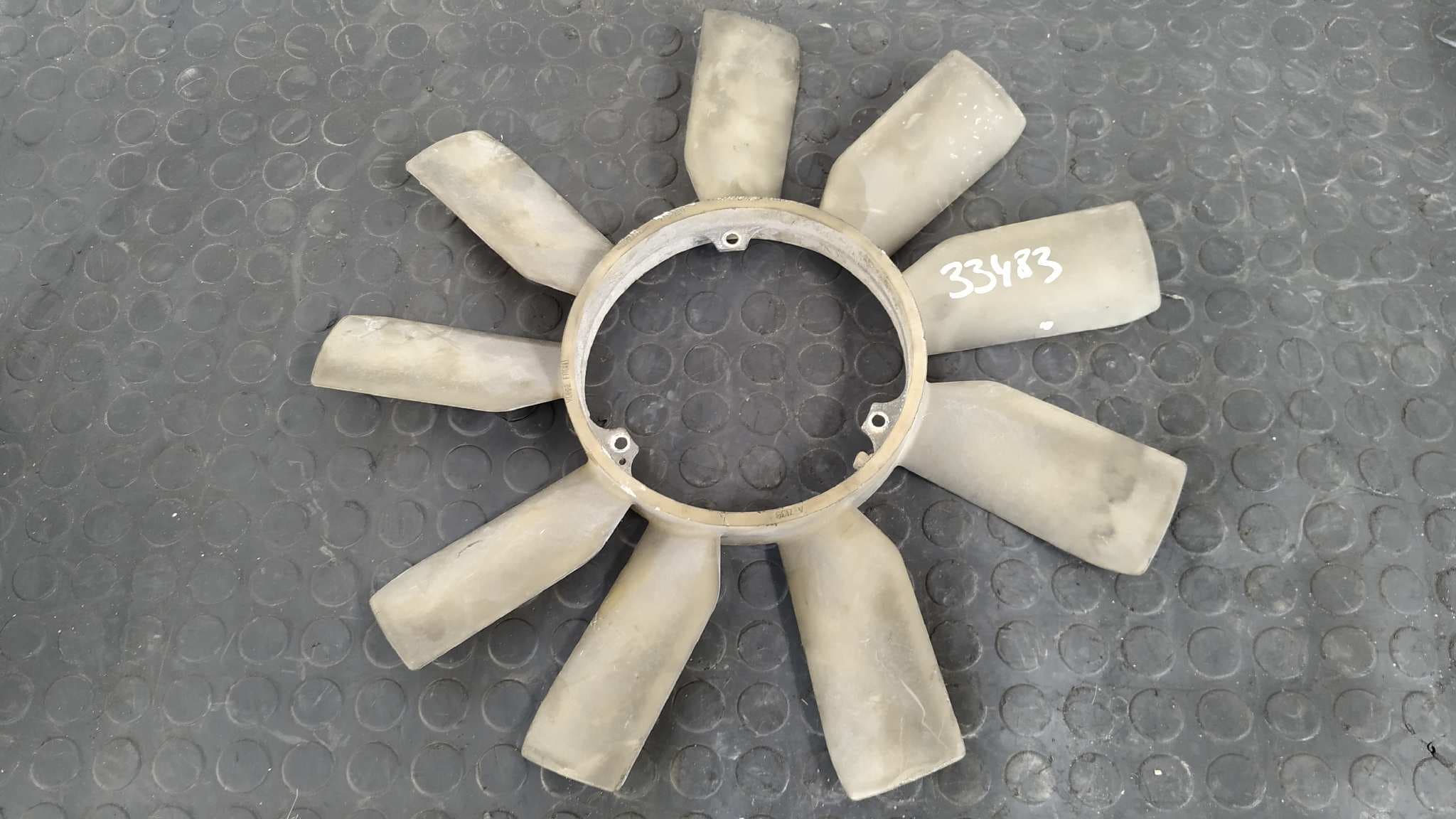 Recambio de VENTILADOR VISCOSO MOTOR para MERCEDES-BENZ VITO CAJA CERRADA 6.03 -> 109 CDI Compacto (639.601) 646983 referencia OEM IAM A7139 - BLANCO