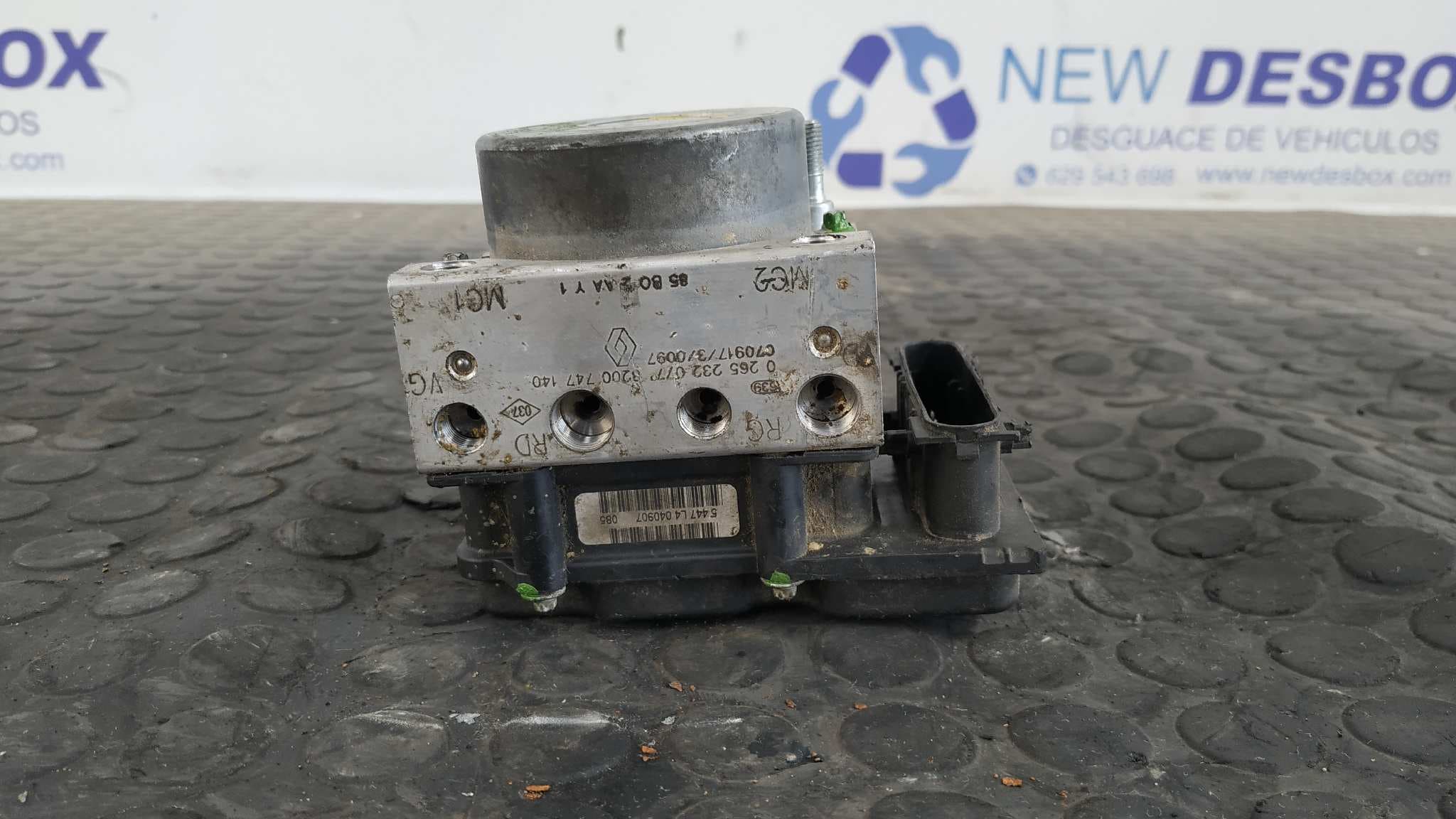 Recambio de ABS para RENAULT CLIO III K9K718 referencia OEM IAM 8200747140