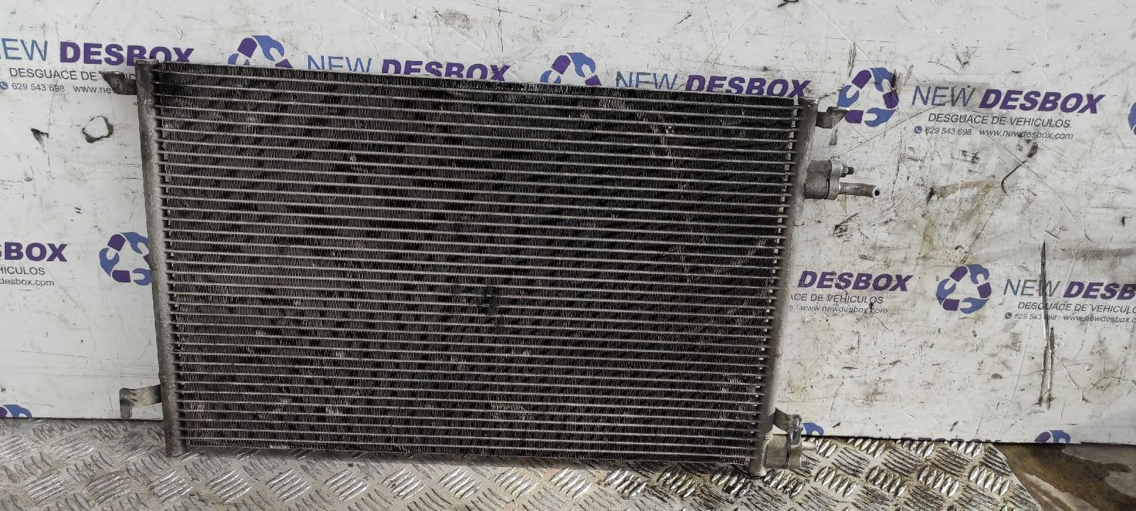 Recambio de CONDENSADOR / RADIADOR AIRE ACONDICIONADO para OPEL VECTRA C CARAVAN Comfort Z19DT referencia OEM IAM Z19DT - BLANCO