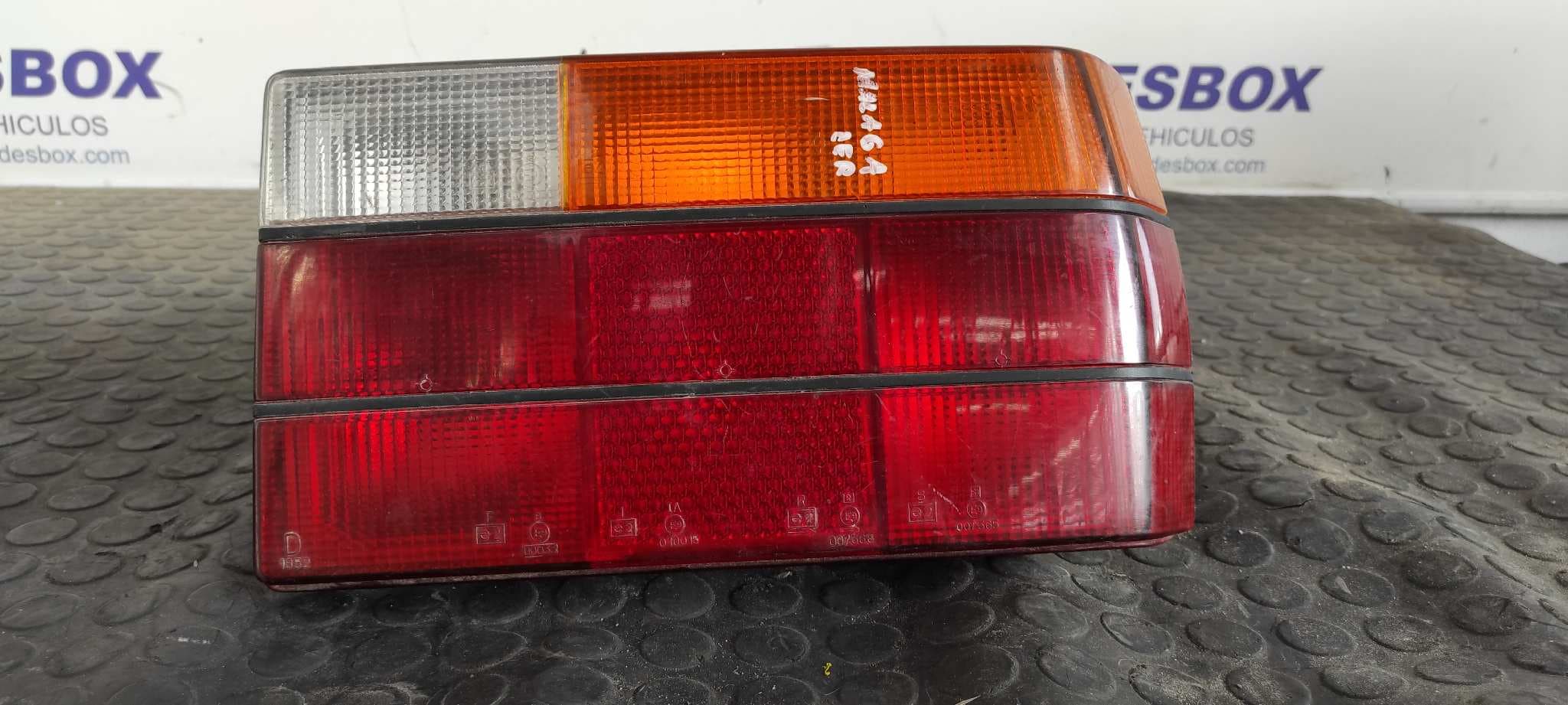 Recambio de PILOTO TRASERO DERECHO para SEAT MALAGA GL 021A2000 referencia OEM IAM 16007 1868 - GRIS