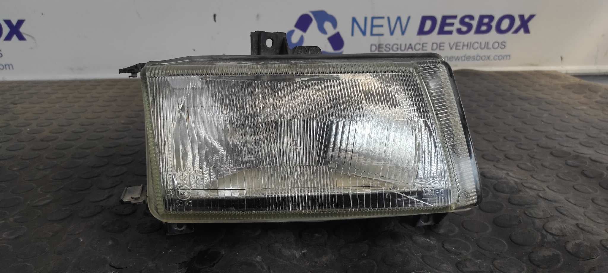 Recambio de FARO DERECHO para VOLKSWAGEN CADDY KA/KB (9K9) Familiar AYQ referencia OEM IAM 6K5941010 - BLANCO