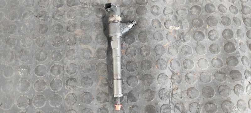 Recambio de INYECTOR para OPEL CORSA C 1.3 16V CDTI CAT (Z 13 DT / LN9) Z13DT referencia OEM IAM 044110083