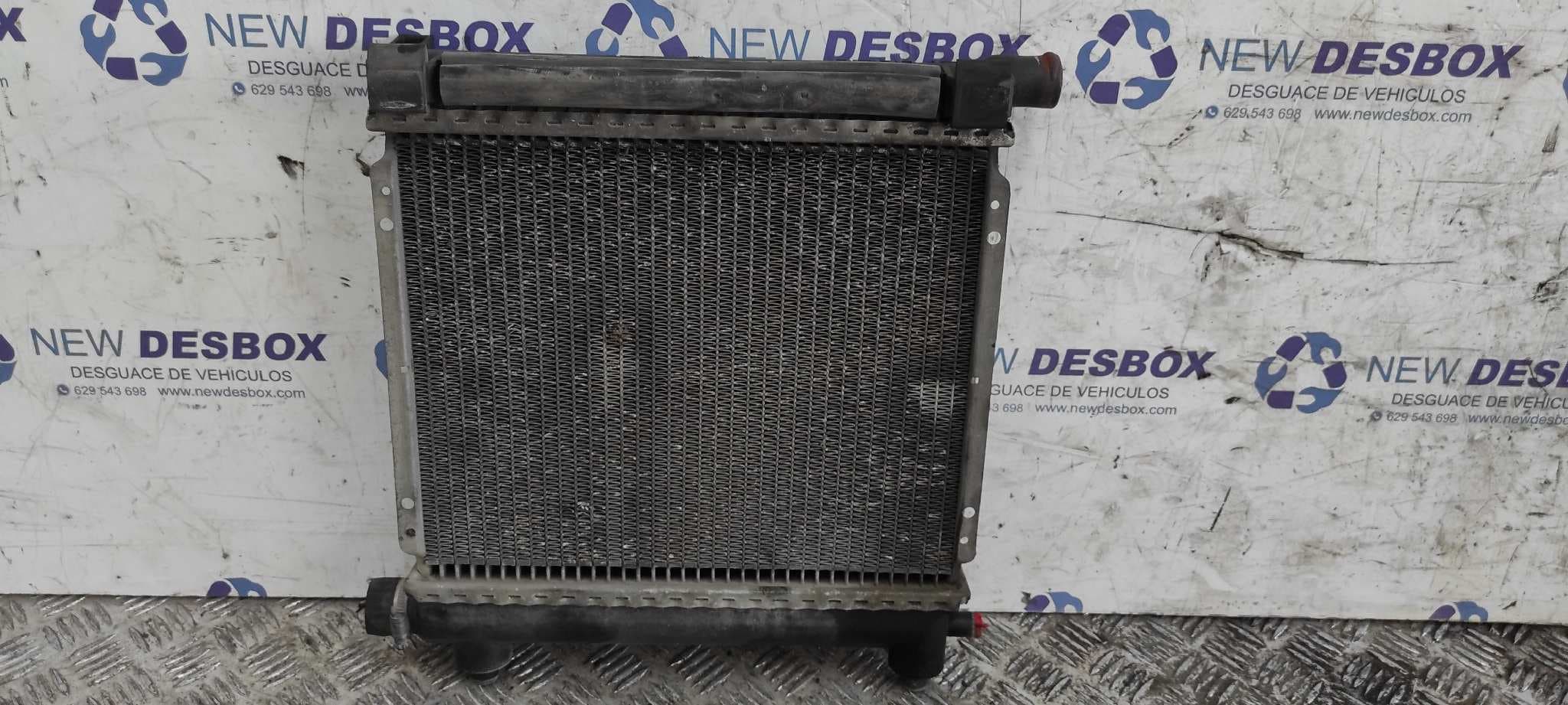 Recambio de RADIADOR AGUA para MERCEDES-BENZ 190 M102963 referencia OEM IAM BEHR K8 - NEGRO