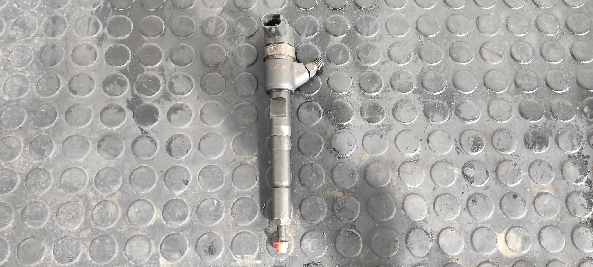 Recambio de INYECTOR para OPEL CORSA D 1.3 16V CDTI CAT (Z 13 DTH / L4I) referencia OEM IAM 0445110083