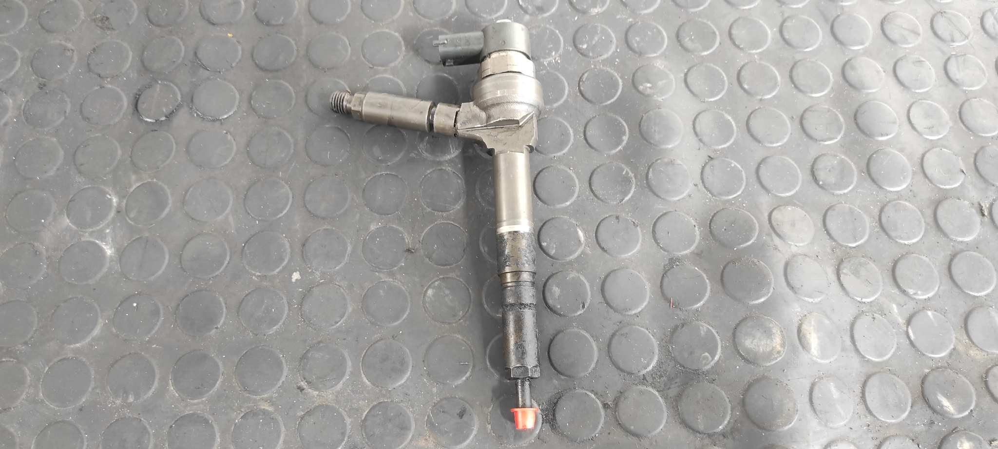 Recambio de INYECTOR para OPEL ASTRA H Z17DTH referencia OEM IAM 0445110175