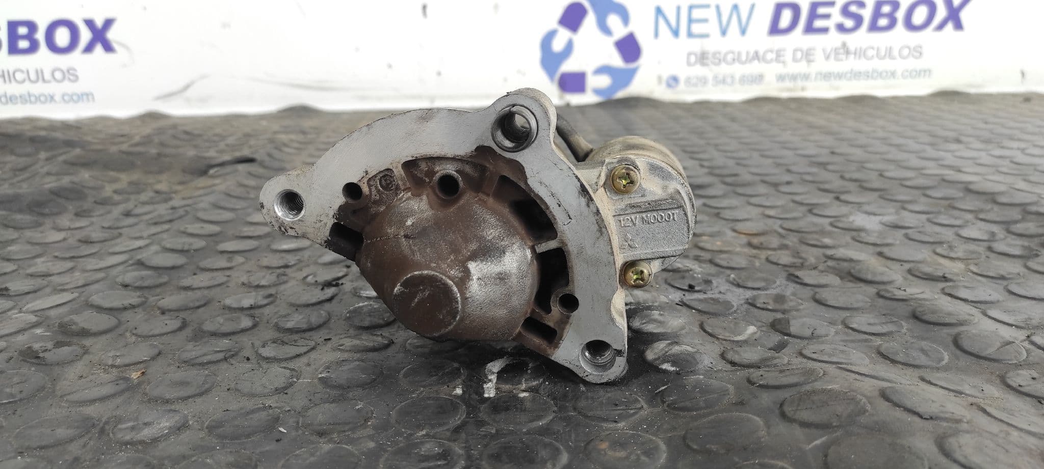 Recambio de MOTOR ARRANQUE para PEUGEOT 406 BERLINA (S1/S2) RFNEW10J4 referencia OEM IAM M000T82081 - GRIS