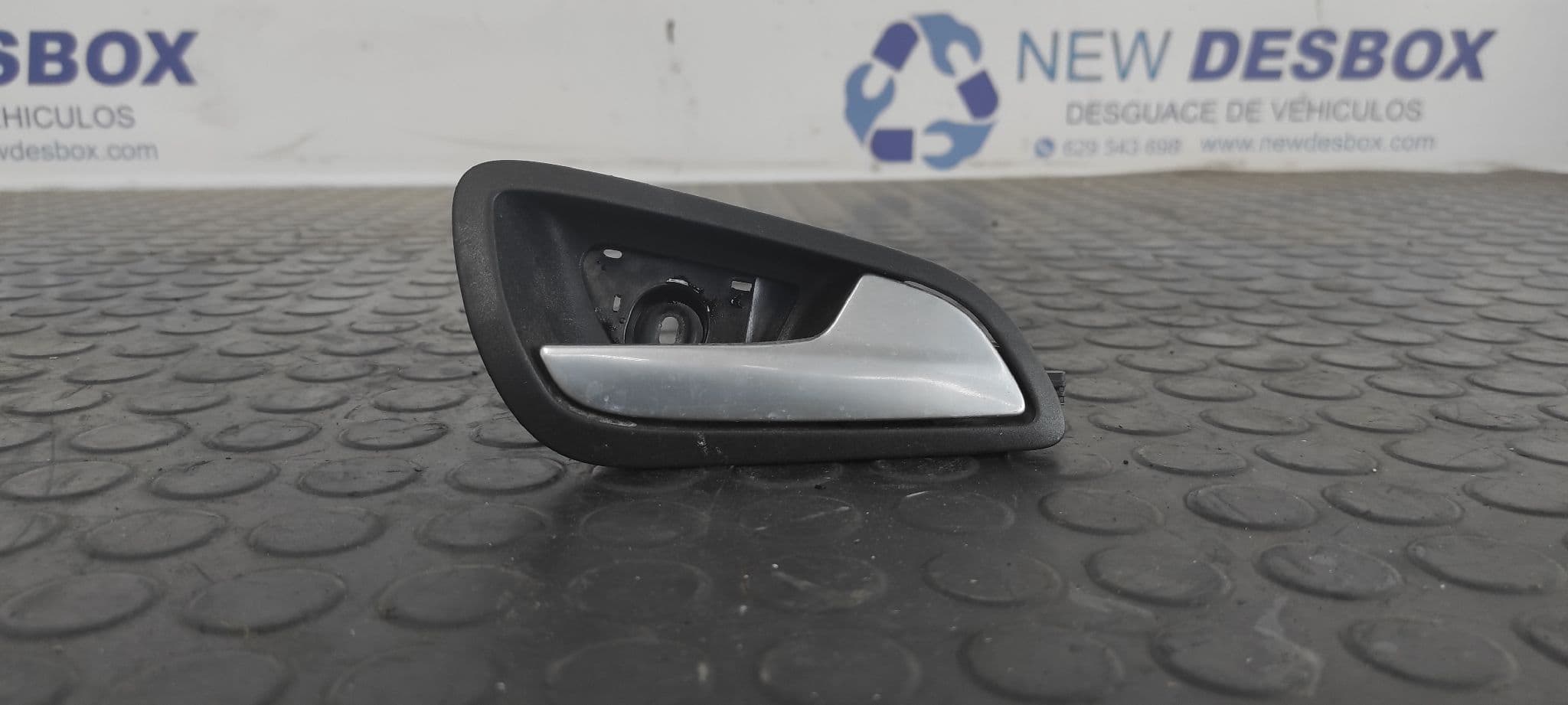 Recambio de MANETA INTERIOR TRASERA DERECHA para FORD FOCUS TURN. Titanium XWDD referencia OEM IAM AM51U22600BEW - AZUL