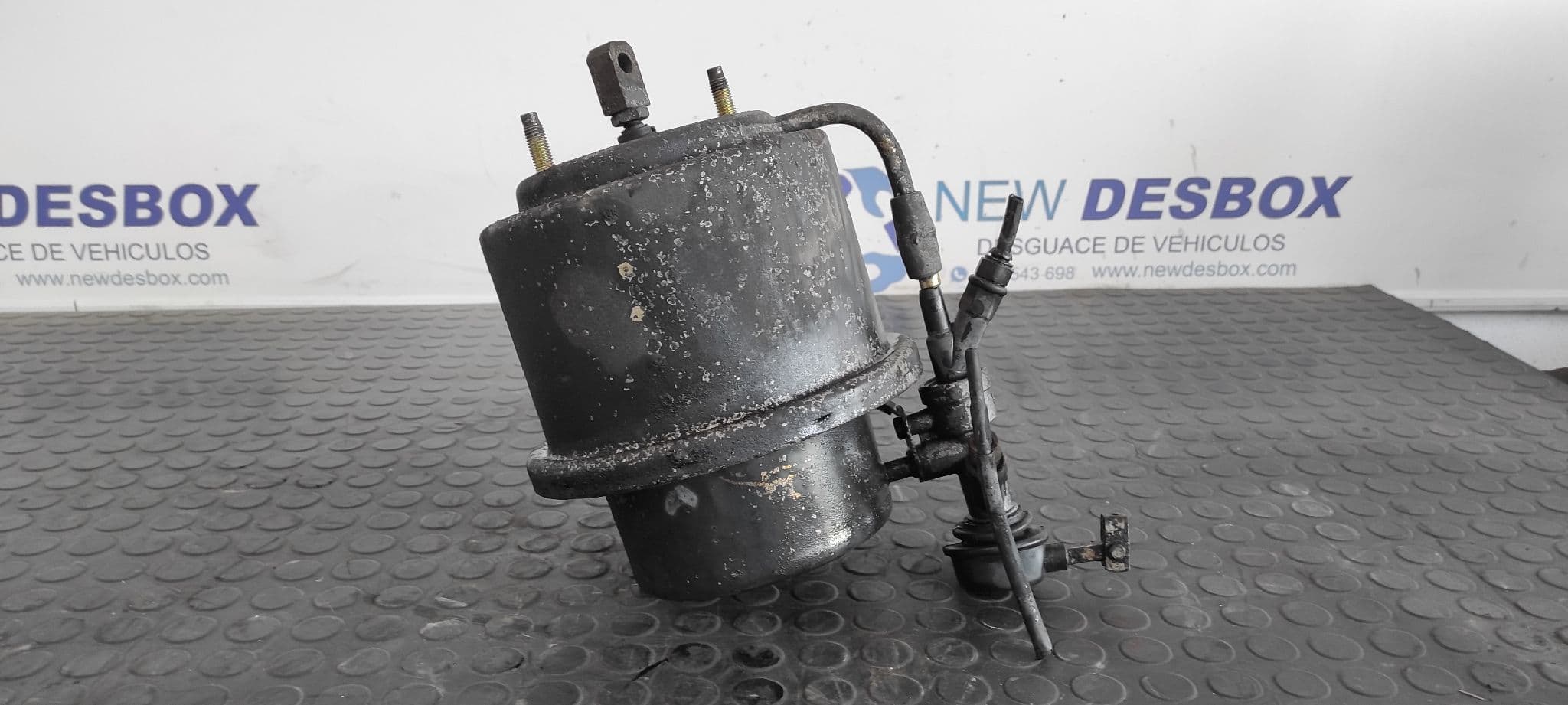 Recambio de SERVOFRENO para NISSAN L-35 095 B4.40 referencia OEM IAM - BLANCO