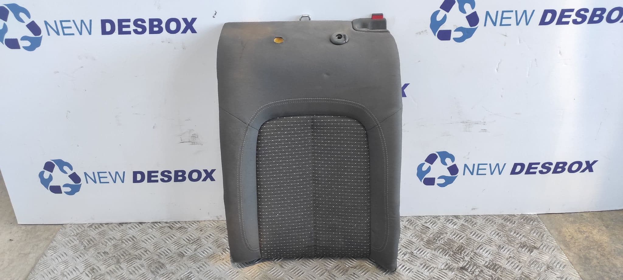 Recambio de ASIENTOS TRASERO IZQUIERDO para SEAT EXEO ST (3R5)(2009>) CAGA referencia OEM IAM - NEGRO