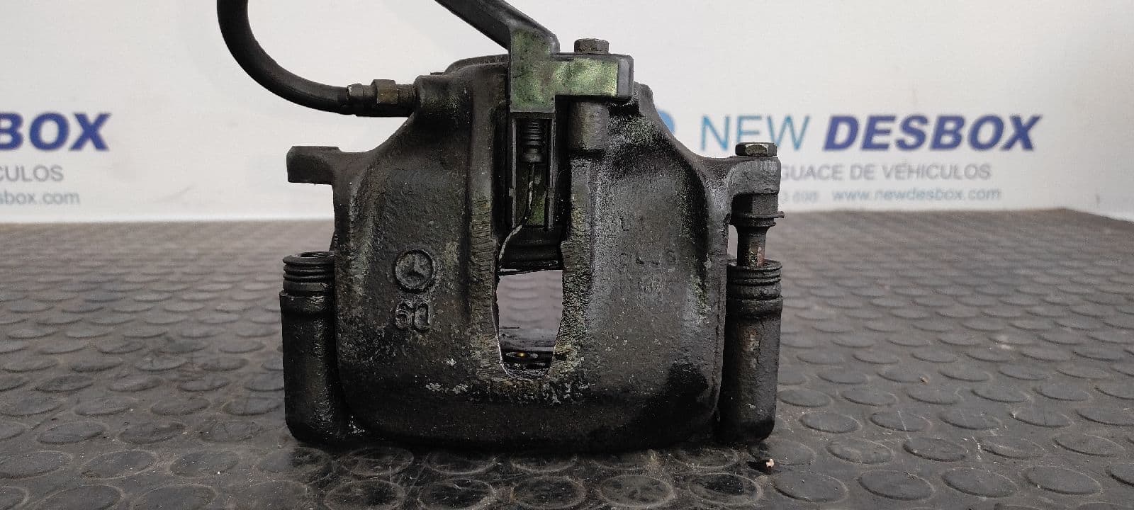 Recambio de PINZA DE FRENO DELANTERA IZQUIERDA para MERCEDES-BENZ CLASE S (W126) M117965 referencia OEM IAM BIRLING 60