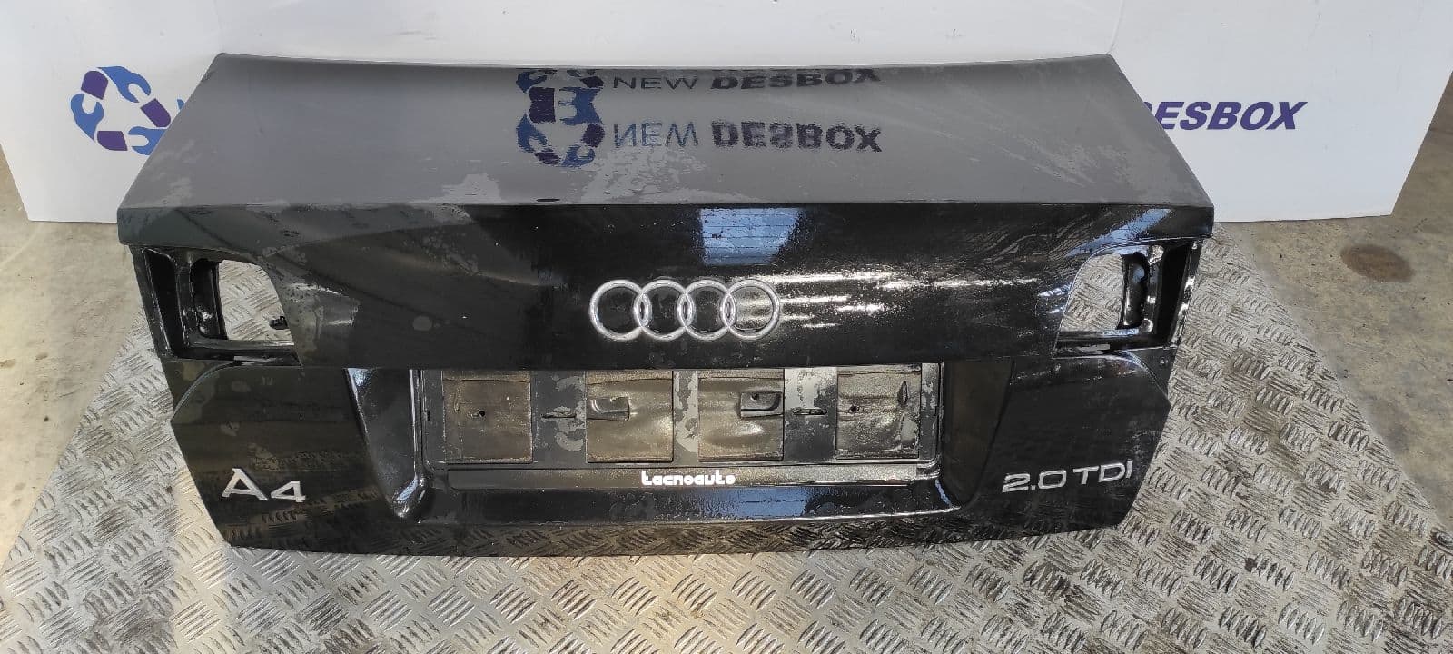 Recambio de PORTON TRASERO para AUDI A4 BERLINA (8E) BRE referencia OEM IAM - NEGRO