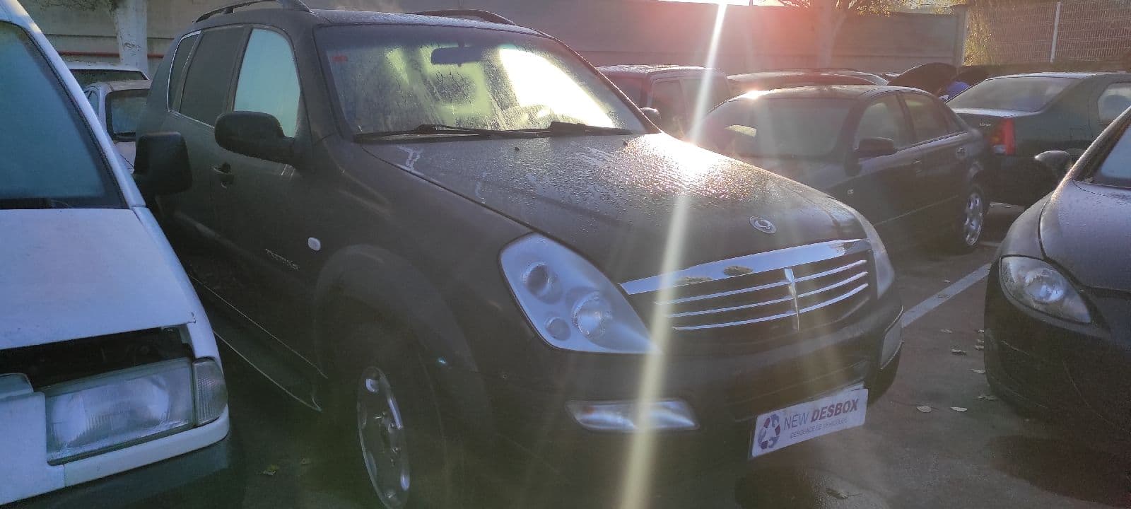 Recambio de BOMBA DIRECCION para SSANGYONG REXTON D27DT referencia OEM IAM - NEGRO