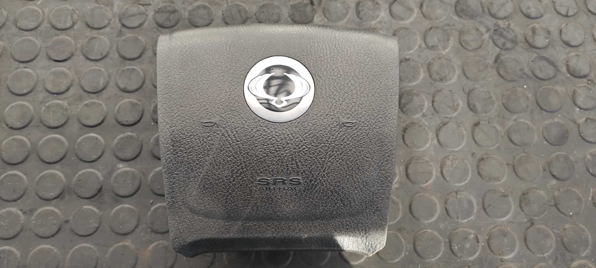 Recambio de AIRBAG DELANTERO IZQUIERDO para SSANGYONG REXTON D27DT referencia OEM IAM 8620021500 - NEGRO