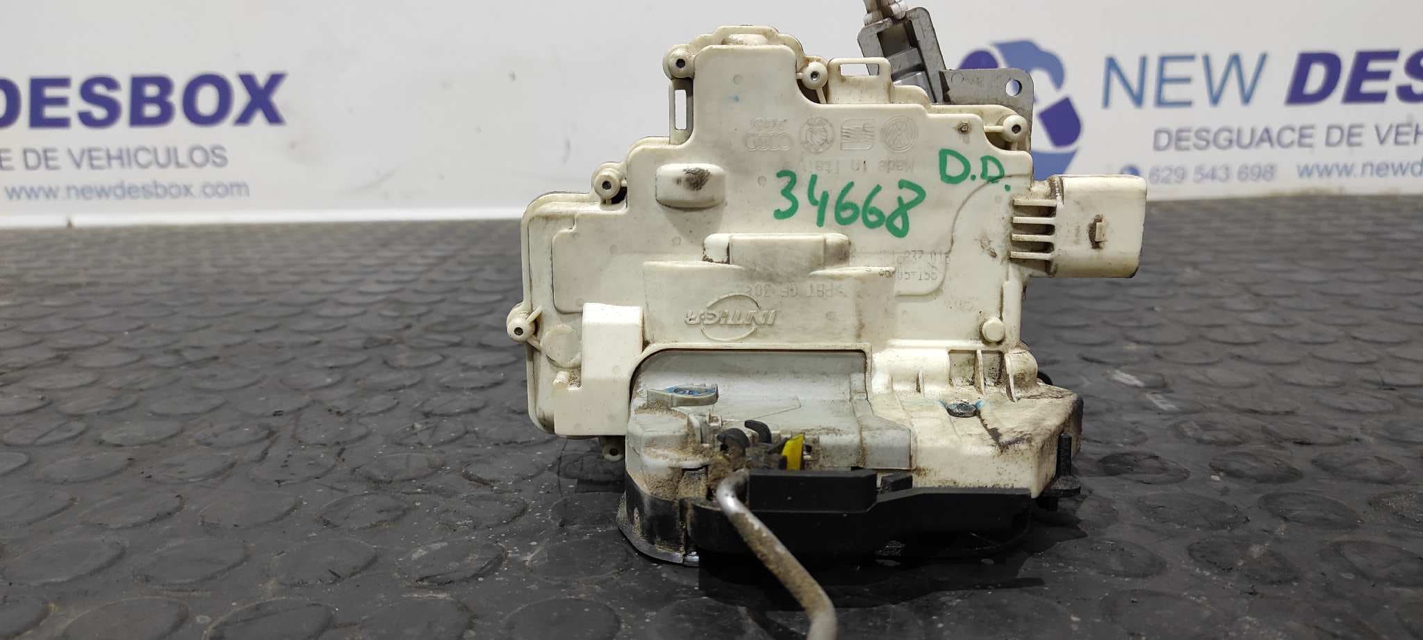Recambio de CERRADURA PUERTA DELANTERA DERECHA para AUDI A3 SPORTBACK (8P) BKD referencia OEM IAM 4F0837016 - BLANCO