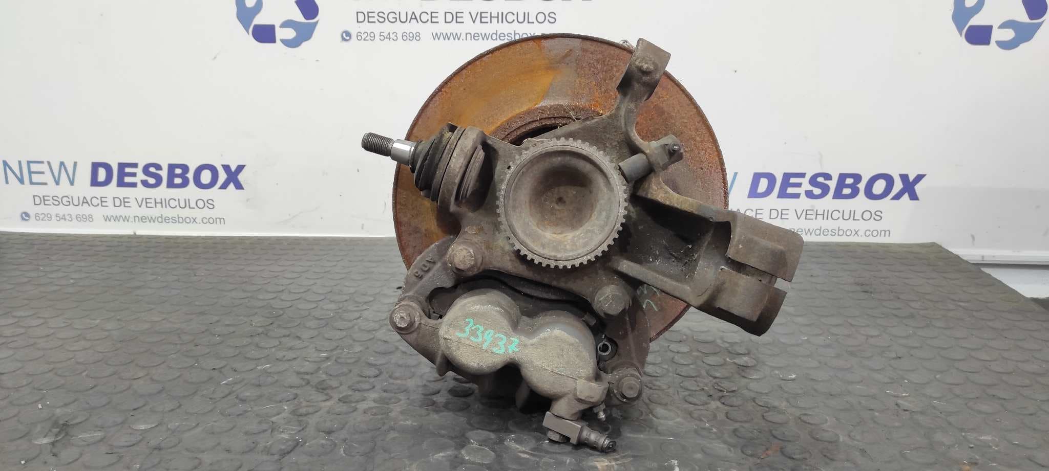 Recambio de MANGUETA DELANTERA IZQUIERDA para FORD TRANSIT CAJA CERRADA, LARGA (FY) (2000 =>) D0FA referencia OEM IAM YC153K186 - BLANCO
