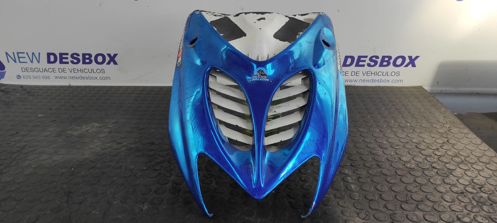Recambio de PANEL FRONTAL para YAMAHA AEROX 50 AeroxR Race Replica 5AD referencia OEM IAM 5BRF837N - AZUL