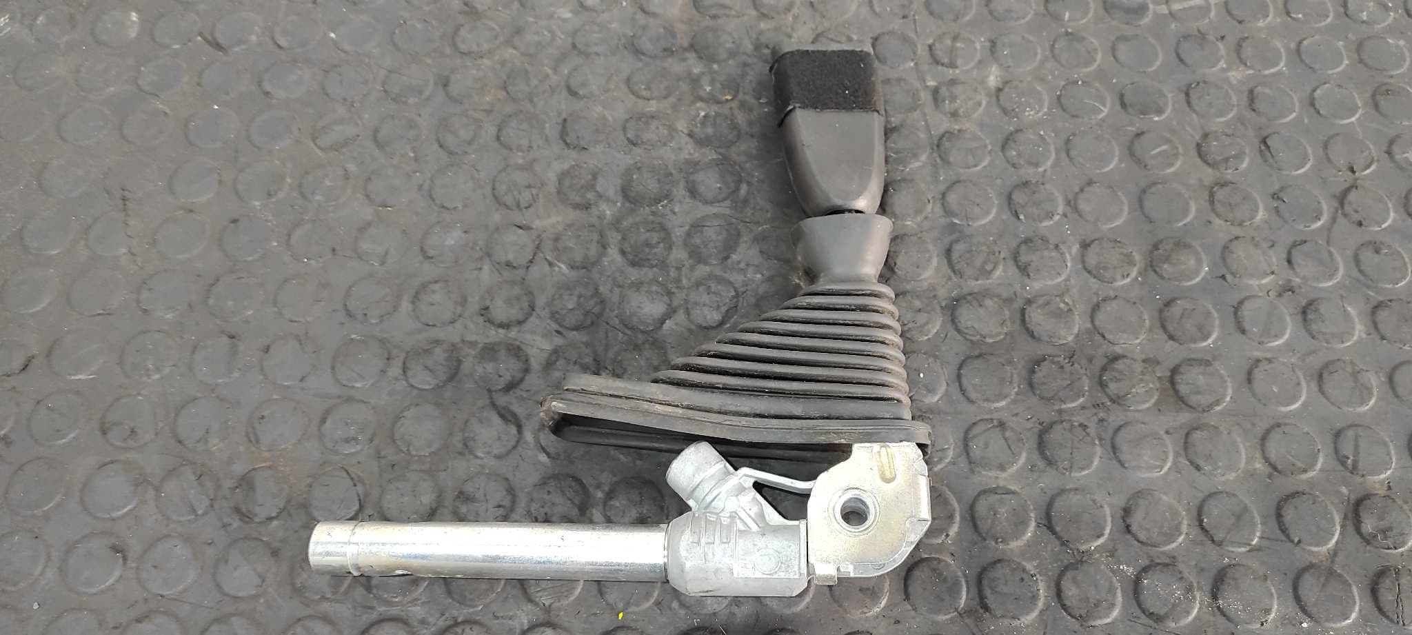 Recambio de PRETENSOR AIRBAG IZQUIERDO para NISSAN QASHQAI (J10) M9R referencia OEM IAM CE502 - NEGRO