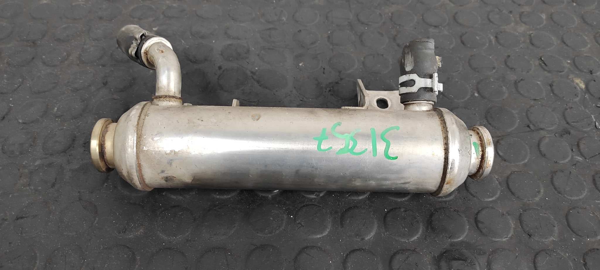 Recambio de ENFRIADOR GASES EGR para OPEL ASTRA TWIN TOP Enjoy Z19DTH referencia OEM IAM 55202430 - NEGRO