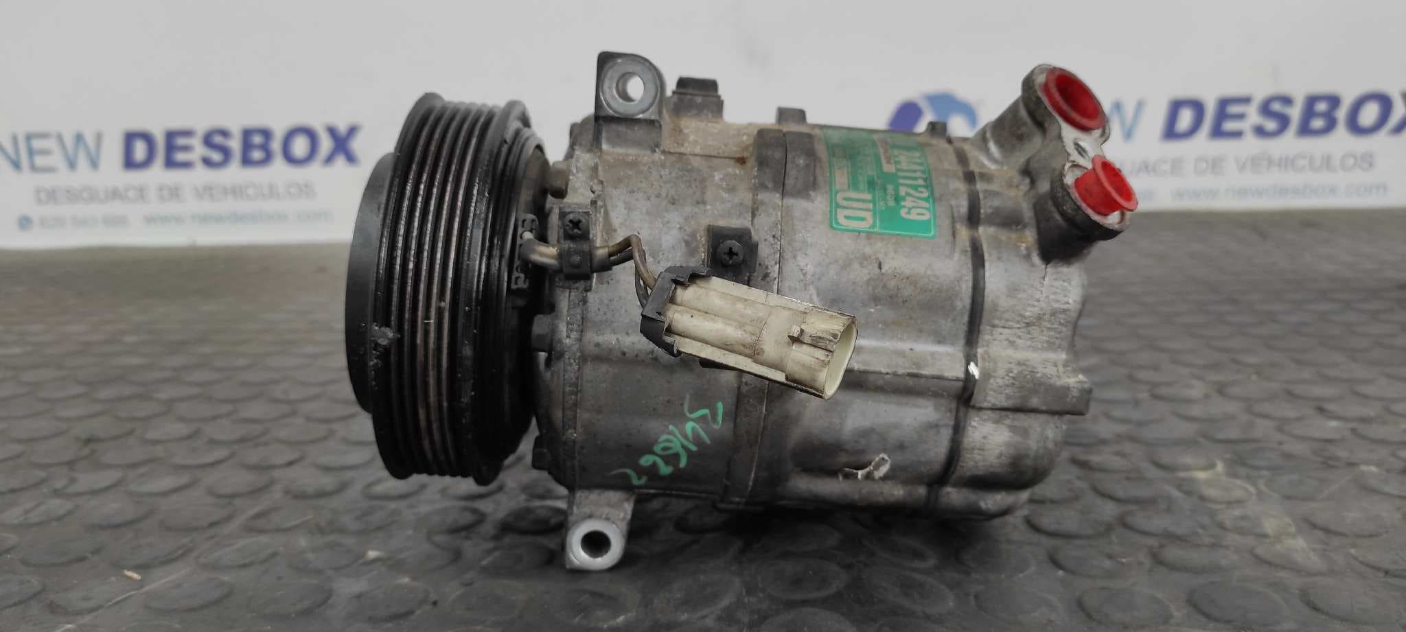 Recambio de COMPRESOR AIRE ACONDICIONADO para OPEL VECTRA C BERLINA Y20DTH referencia OEM IAM 24411249 - PLATA