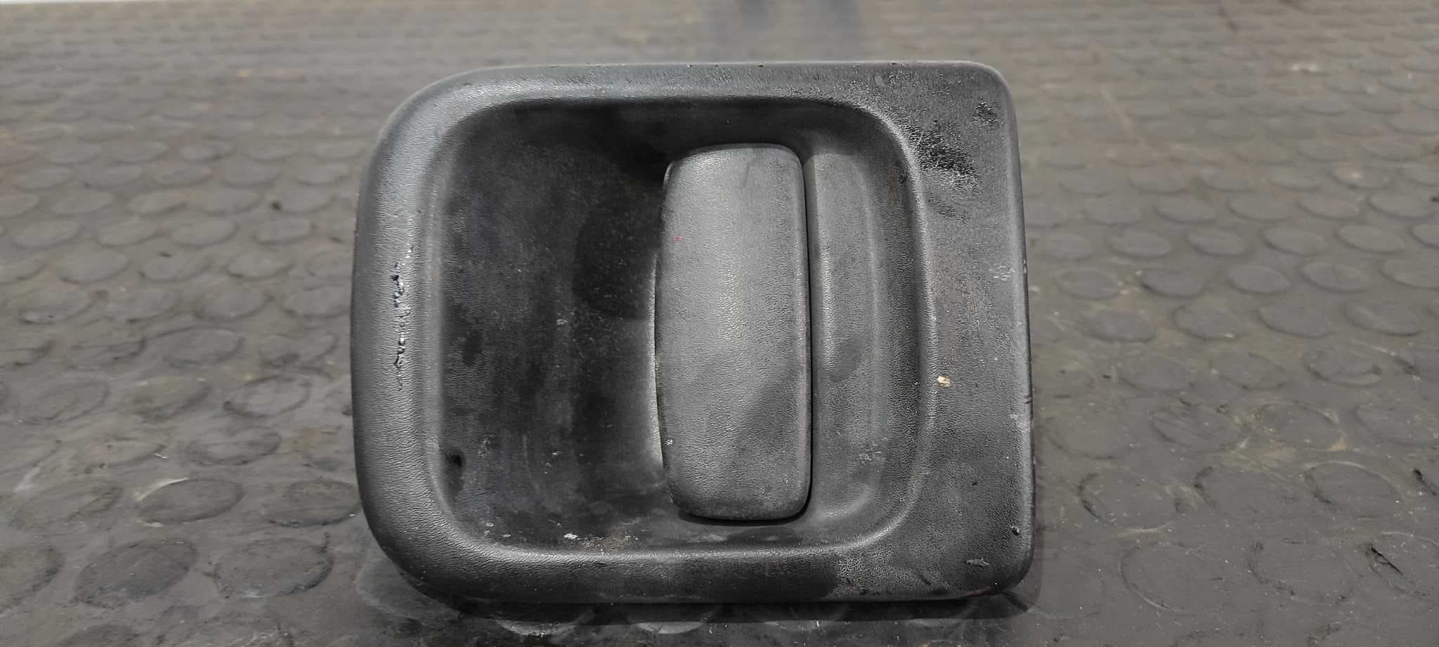 Recambio de MANETA DELANTERA DERECHA para RENAULT MASTER DOBLE CABINE, CAJA ABIERTA/CHASIS Chasis Batalla 3578 mm G9T C7 referencia OEM IAM 7700352489 - BLANCO