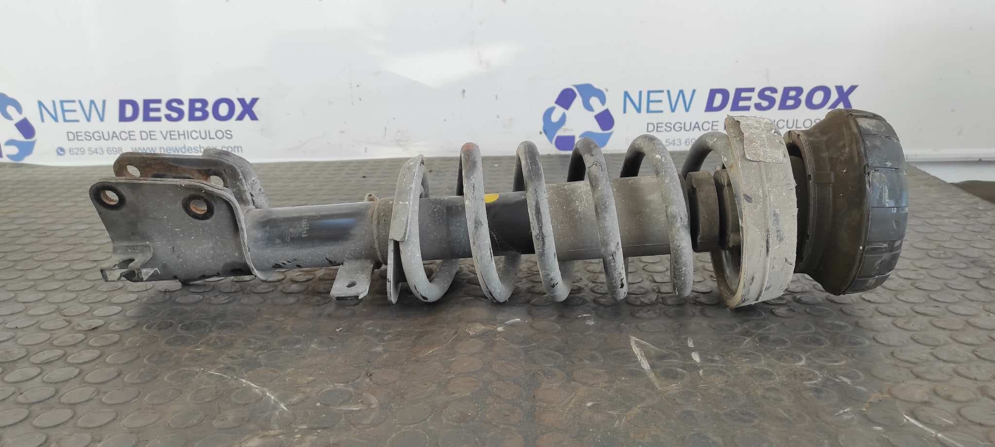 Recambio de AMORTIGUADOR DELANTERO DERECHO para RENAULT TRAFIC COMBI (AB 4.01) F9QU7 referencia OEM IAM 8200212633A - BLANCO