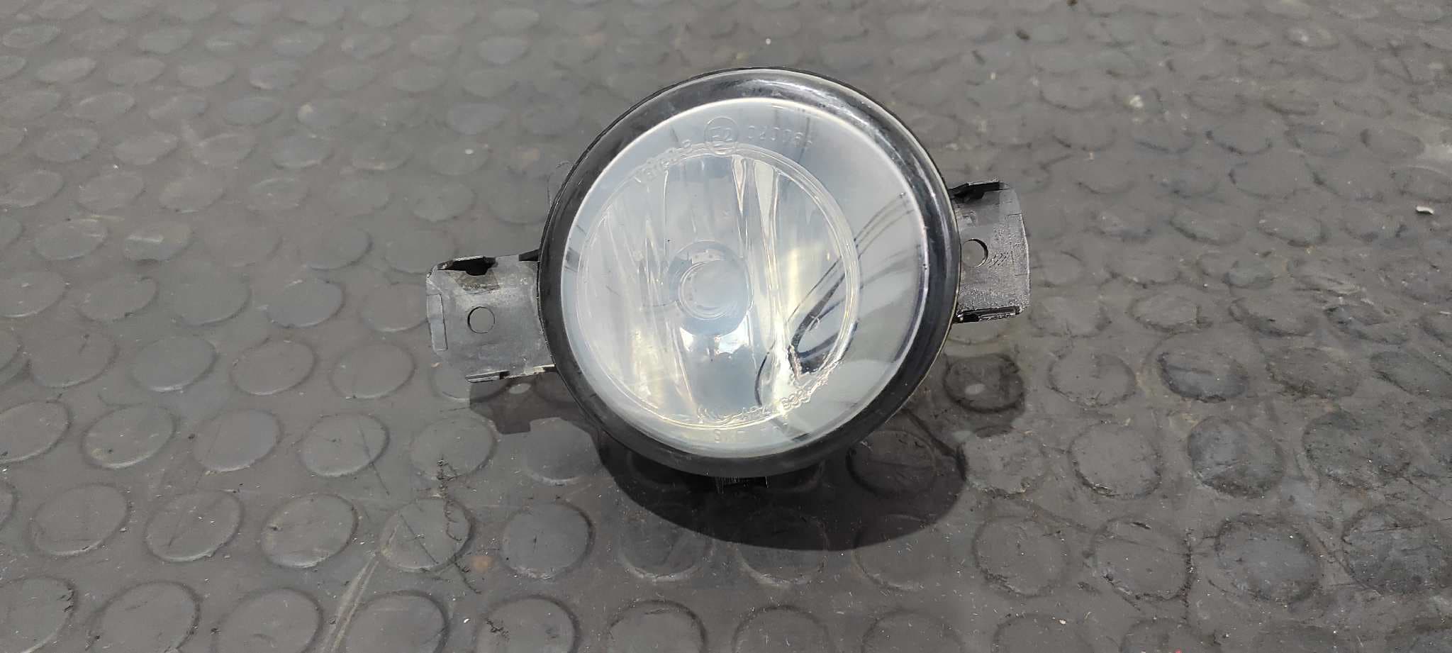 Recambio de FARO ANTINIEBLA DERECHO para RENAULT GRAND MODUS Authentique K9KT7 referencia OEM IAM 8200002470 - NEGRO