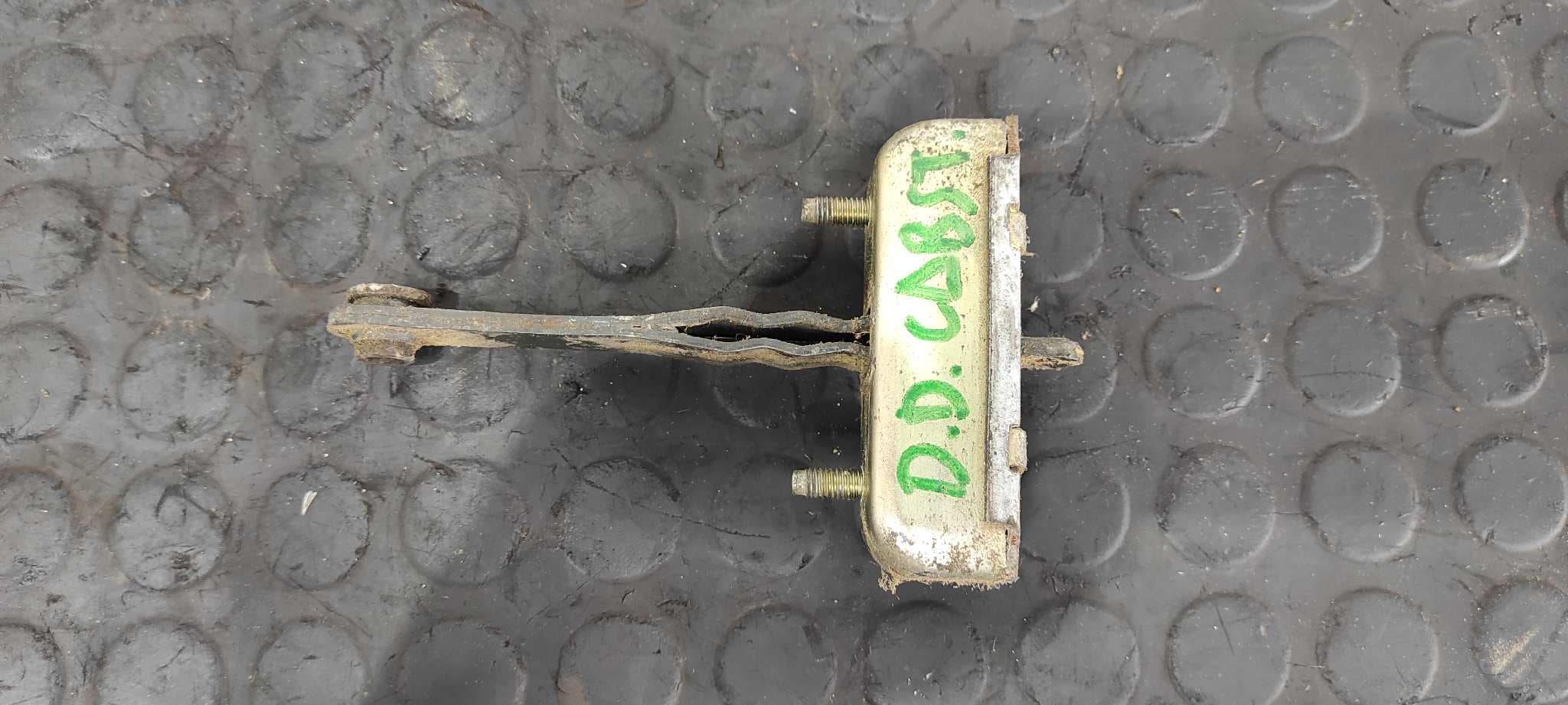 Recambio de RETENEDOR PUERTA DERECHA para NISSAN CABSTAR E referencia OEM IAM