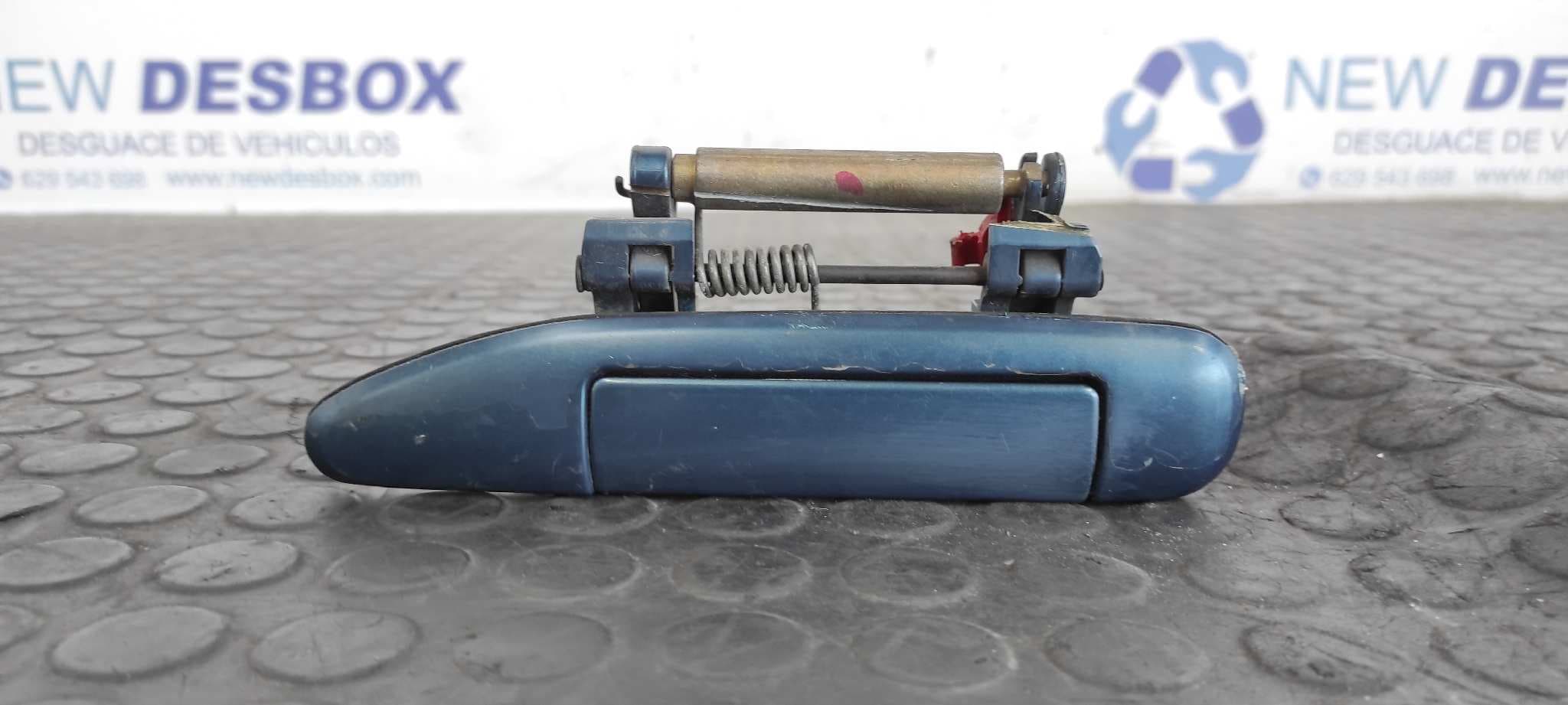Recambio de MANETA DELANTERA IZQUIERDA para NISSAN PRIMERA TRAV. (WP11) Comfort QG18 referencia OEM IAM SA830118 - AZUL