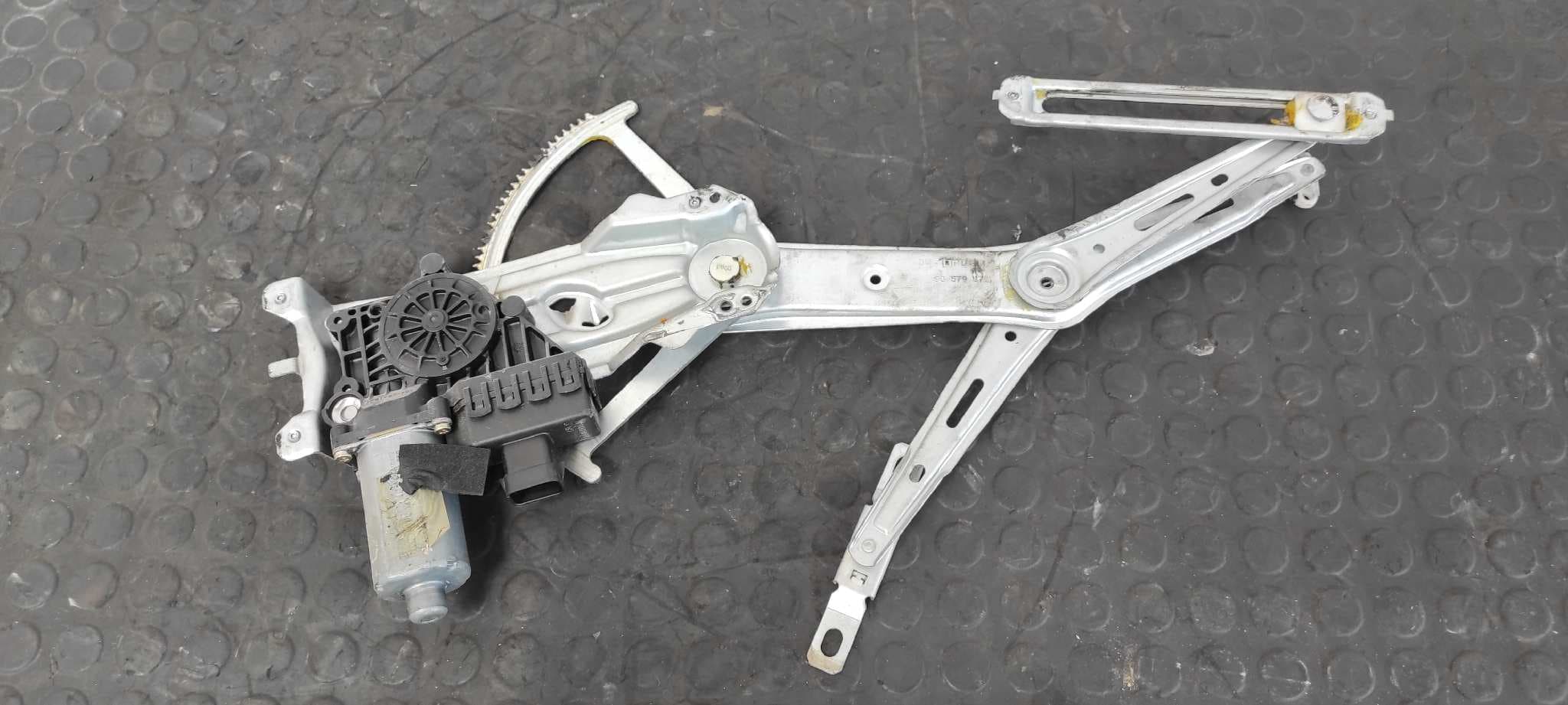 Recambio de ELEVALUNAS DELANTERO DERECHO para OPEL ZAFIRA A Y20DTH referencia OEM IAM 90579572 - AZUL