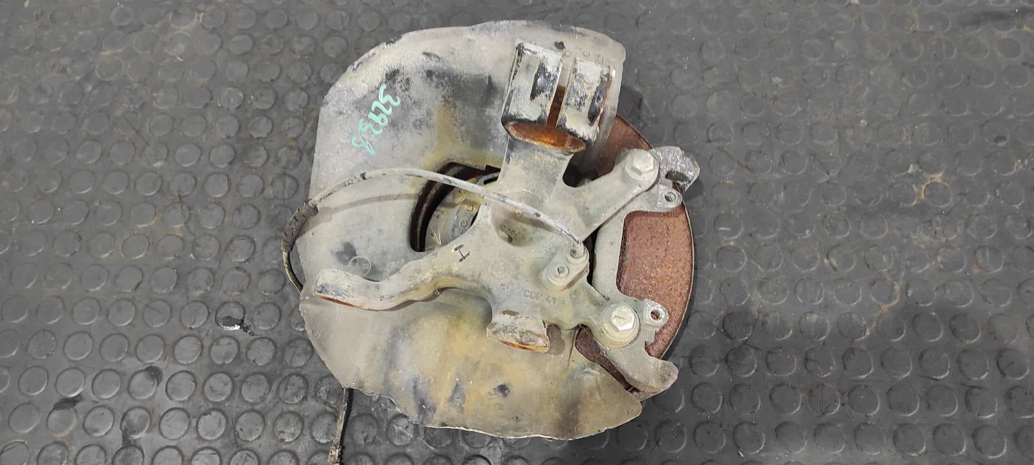 Recambio de MANGUETA DELANTERA IZQUIERDA para BMW SERIE 5 (E12) 2.8 M30B28 referencia OEM IAM CDP41 - NARANJA