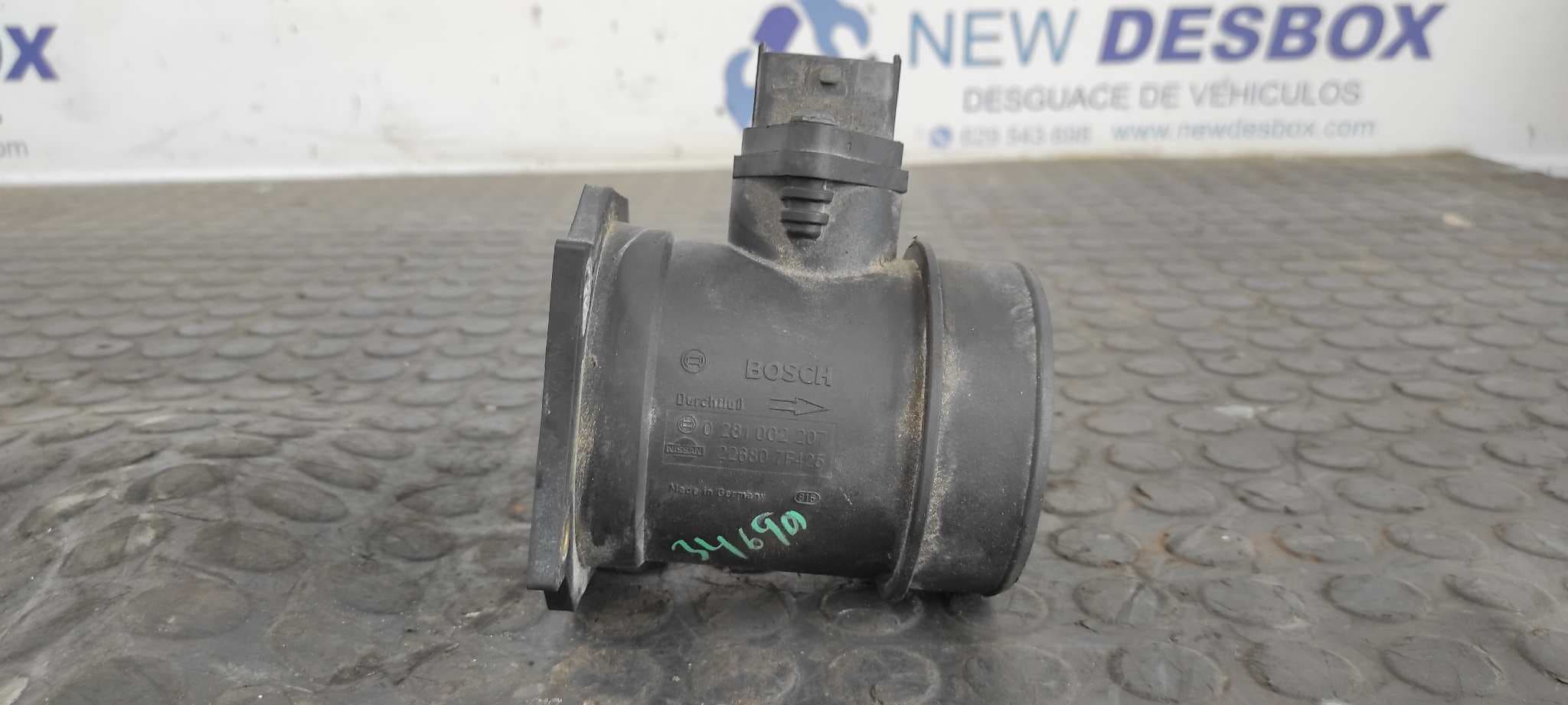 Recambio de CAUDALIMETRO para NISSAN TERRANO/TERRANO.II (R20) TD27 referencia OEM IAM 226807F425 - BLANCO