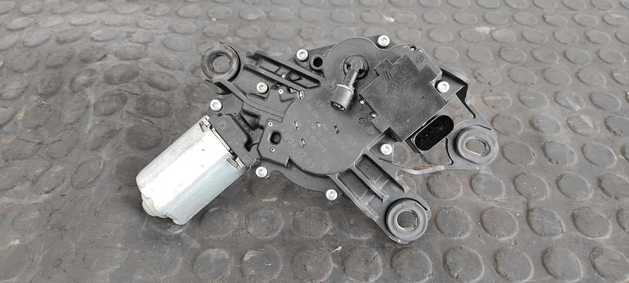 Recambio de MOTOR LIMPIA TRASERO para VOLKSWAGEN GOLF V BERLINA (1K1) BGU referencia OEM IAM 1K6955711B - GRIS