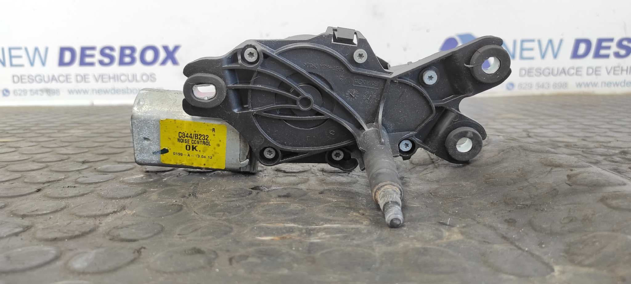 Recambio de MOTOR LIMPIA TRASERO para FORD GRAND C-MAX UFDB referencia OEM IAM AV6117K441AC - BLANCO