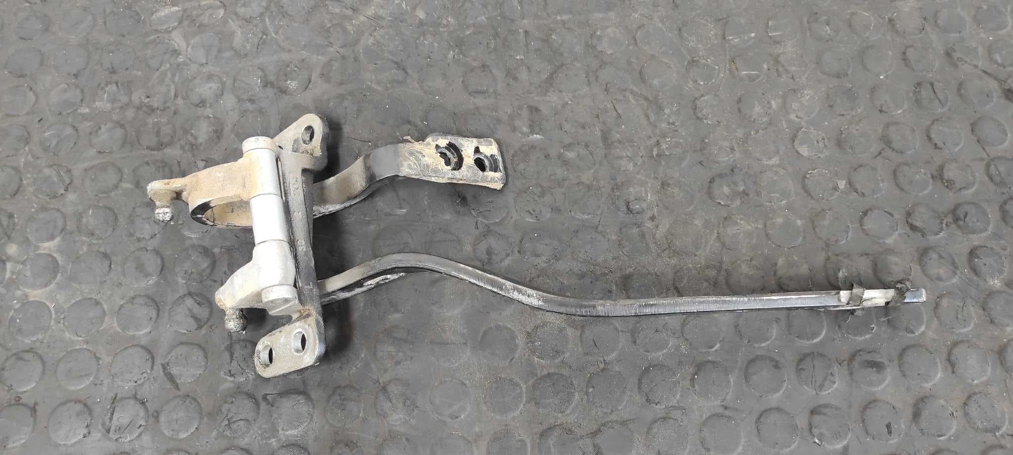 Recambio de PORTON TRASERO para VOLKSWAGEN TOUAREG (7LA) TDI R5 BAC referencia OEM IAM 7L6827301B - NEGRO