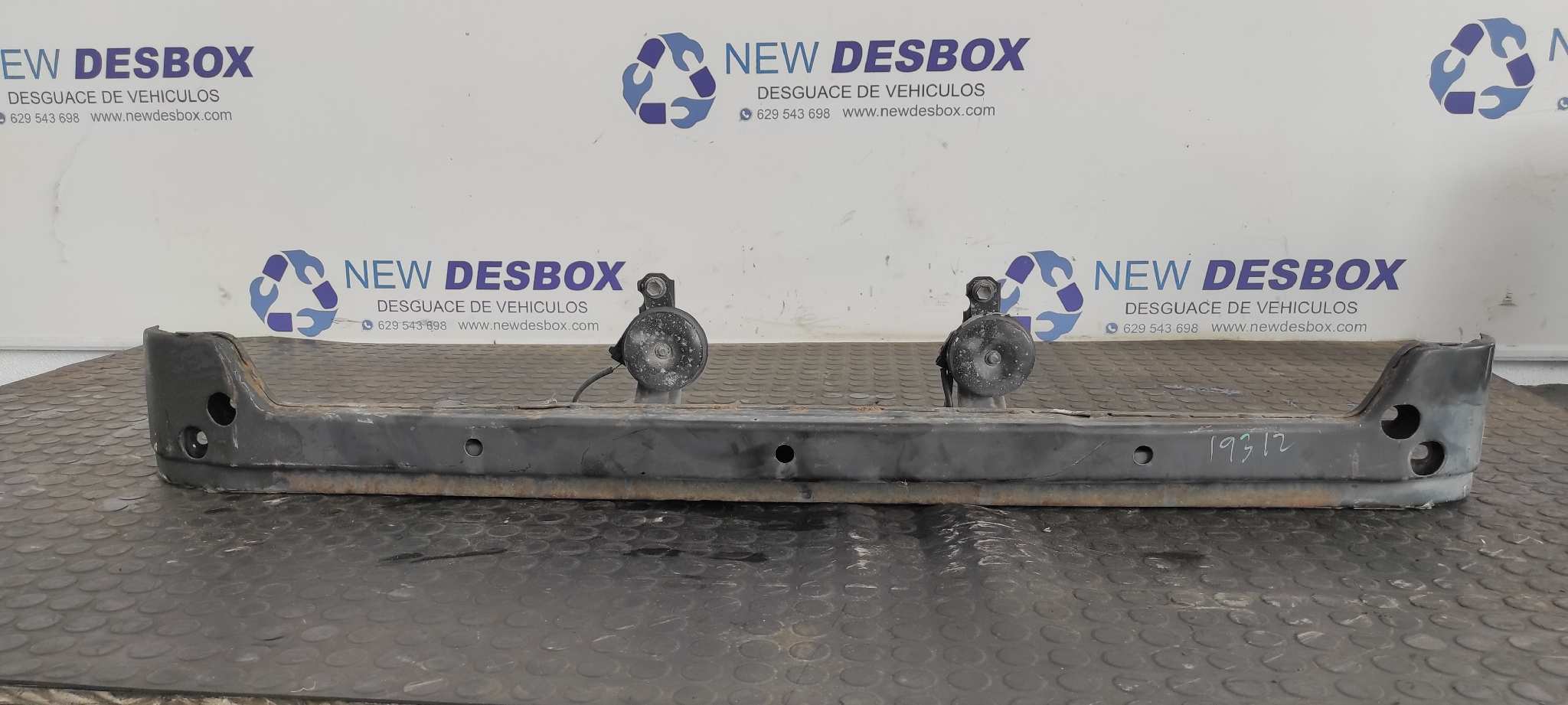 Recambio de REFUERZO PARAGOLPES DELANTERO para TOYOTA RAV 4 (A2) 1AZFE referencia OEM IAM - GRIS PLATA