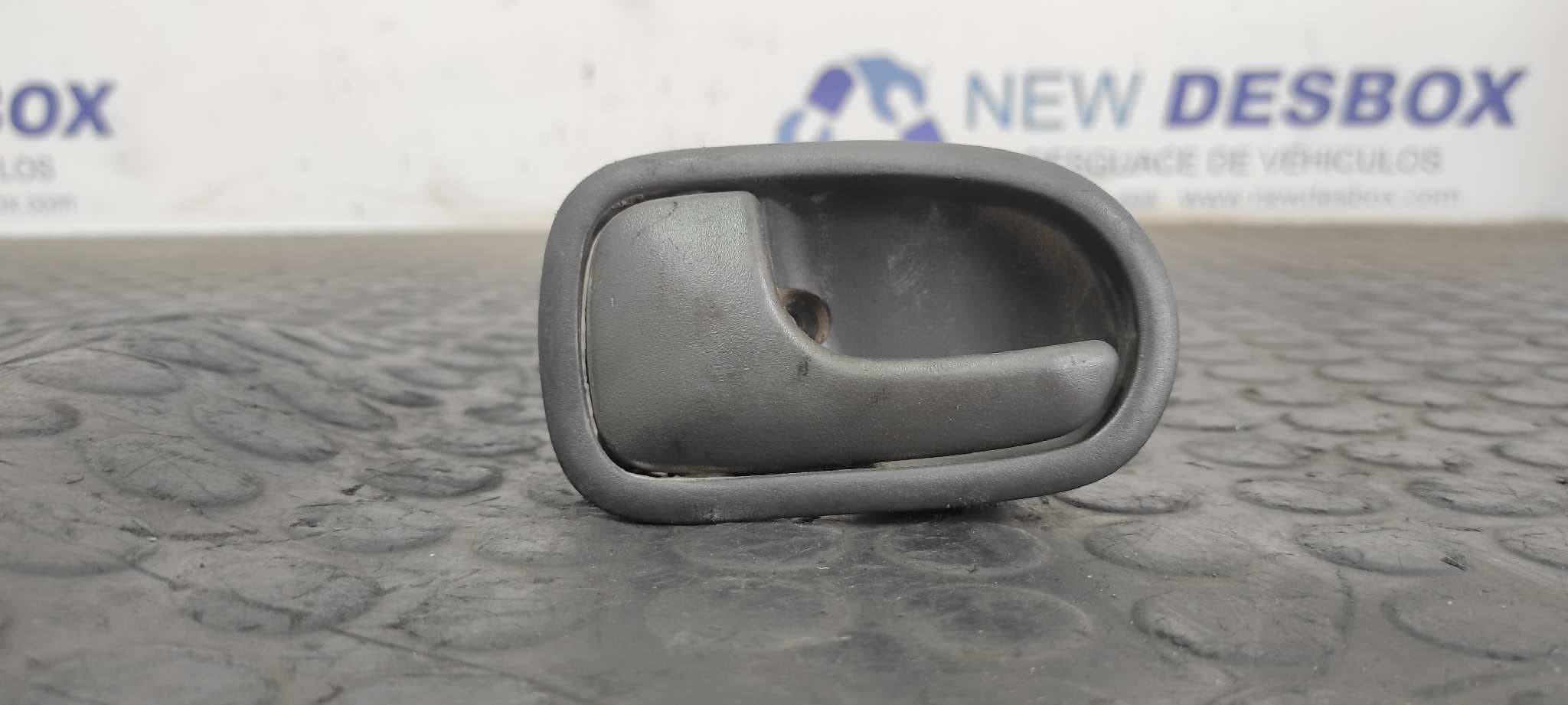Recambio de MANETA INTERIOR DELANTERA IZQUIERDA para FORD RANGER (ER) Royal Cabina simple 4X4 WLT referencia OEM IAM TL2 - VERDE