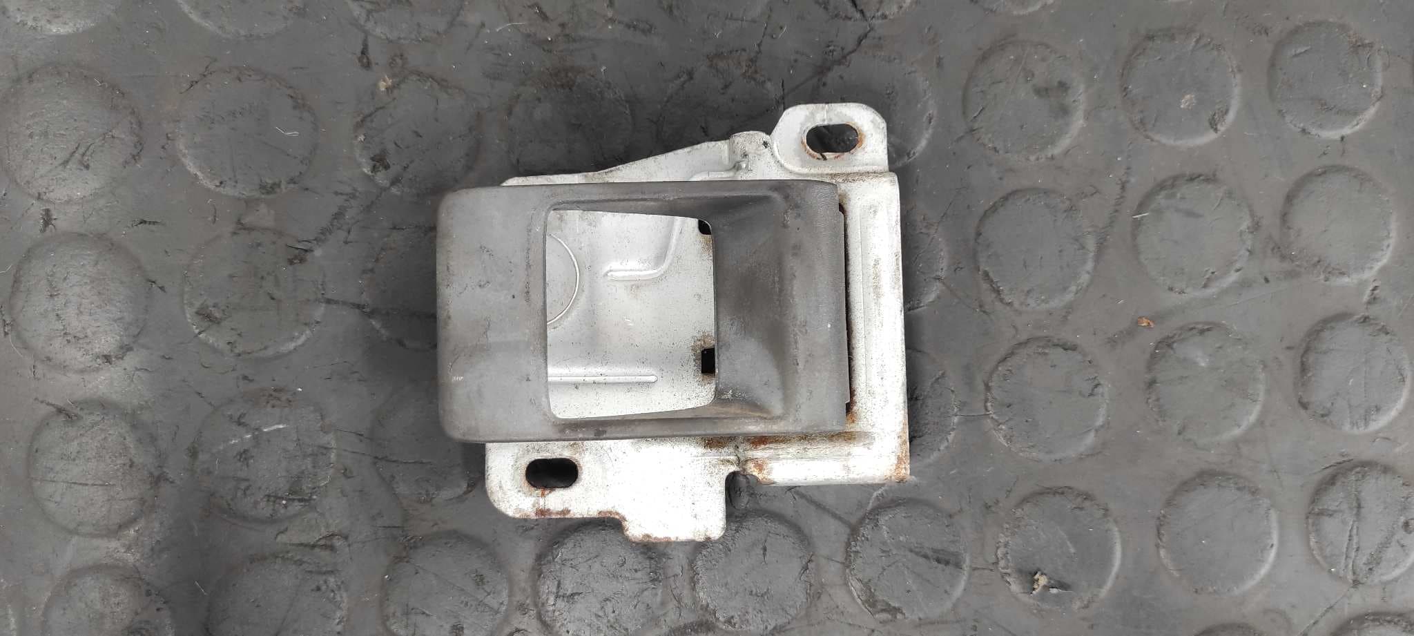 Recambio de MANETA INTERIOR TRASERA DERECHA para LAND ROVER DISCOVERY (SALLJG/LJ) TDi (5-ptas.) 21L referencia OEM IAM - VERDE