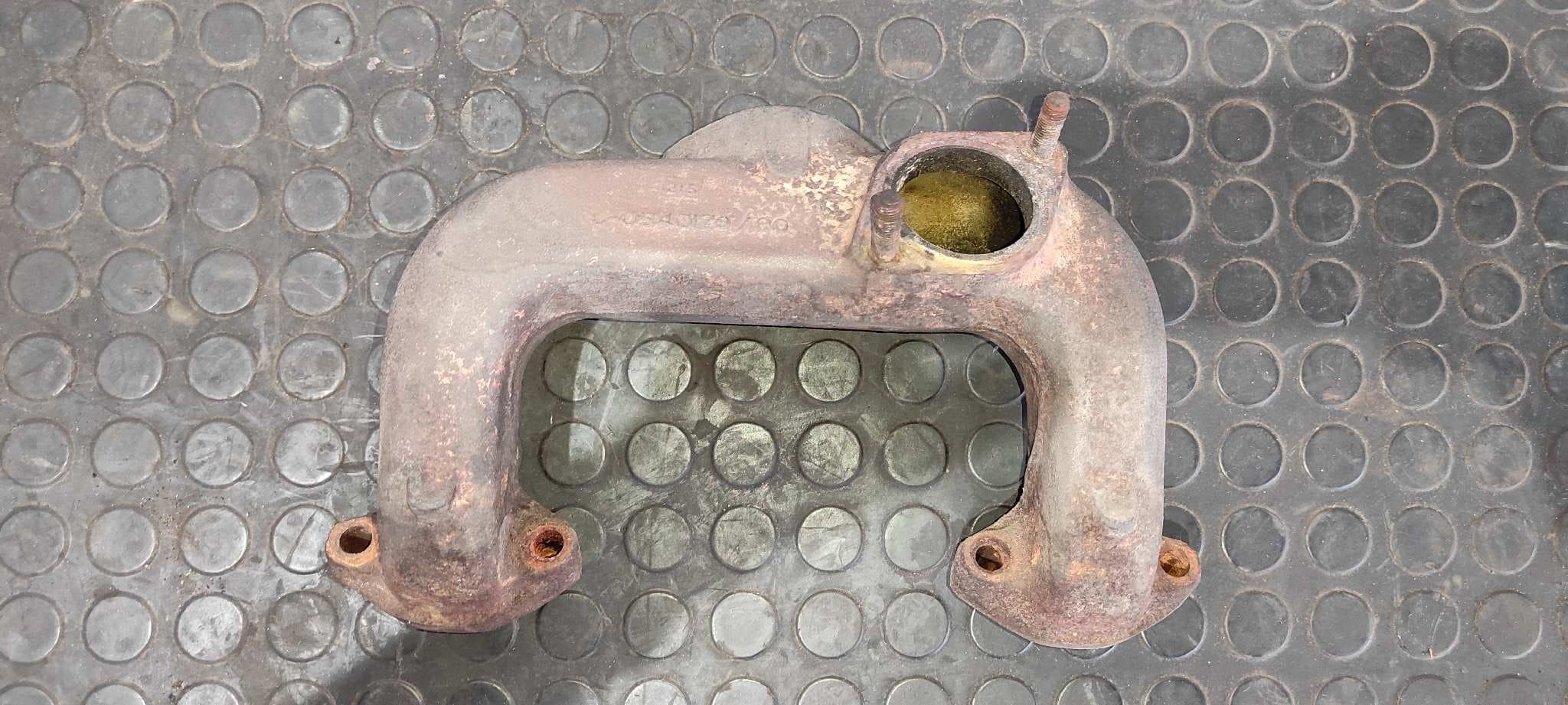 Recambio de COLECTOR ESCAPE para CHRYSLER JEEP COMANDO PERKINS referencia OEM IAM C054017980